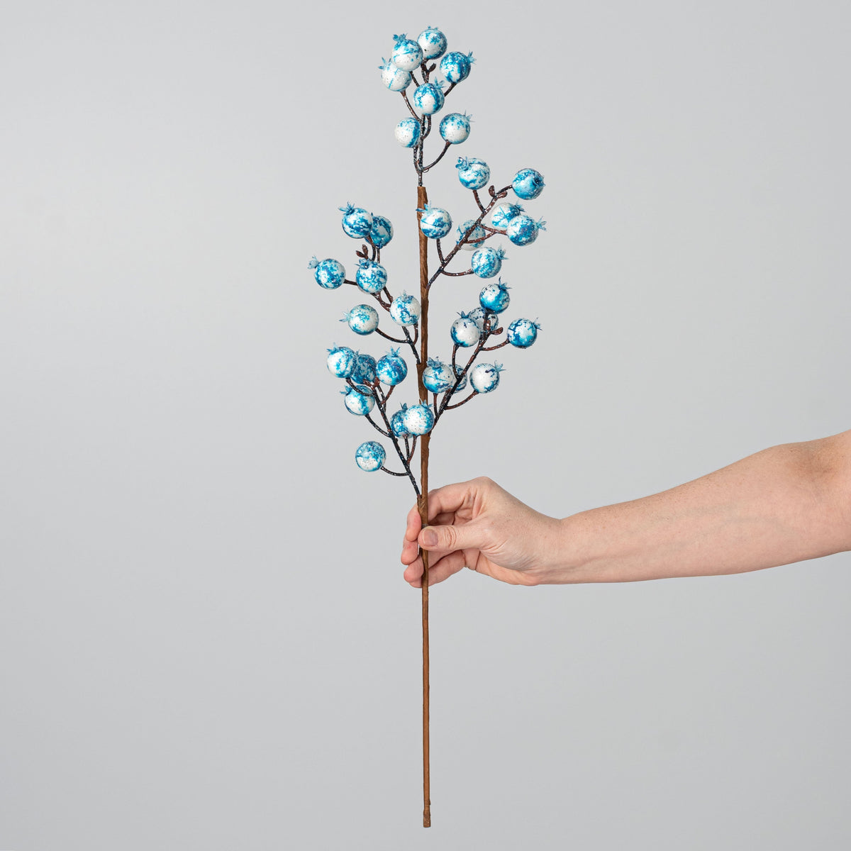 24" Marbled Oversized Berry Spray: Blue & White detail photo 3