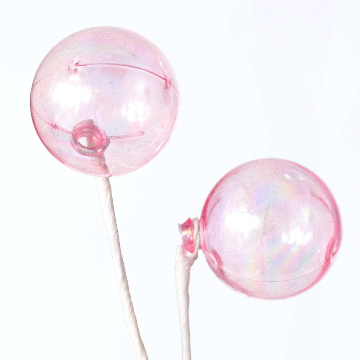 28" Bubble Ball Spray: Iridescent Pink Lifestyle Photo