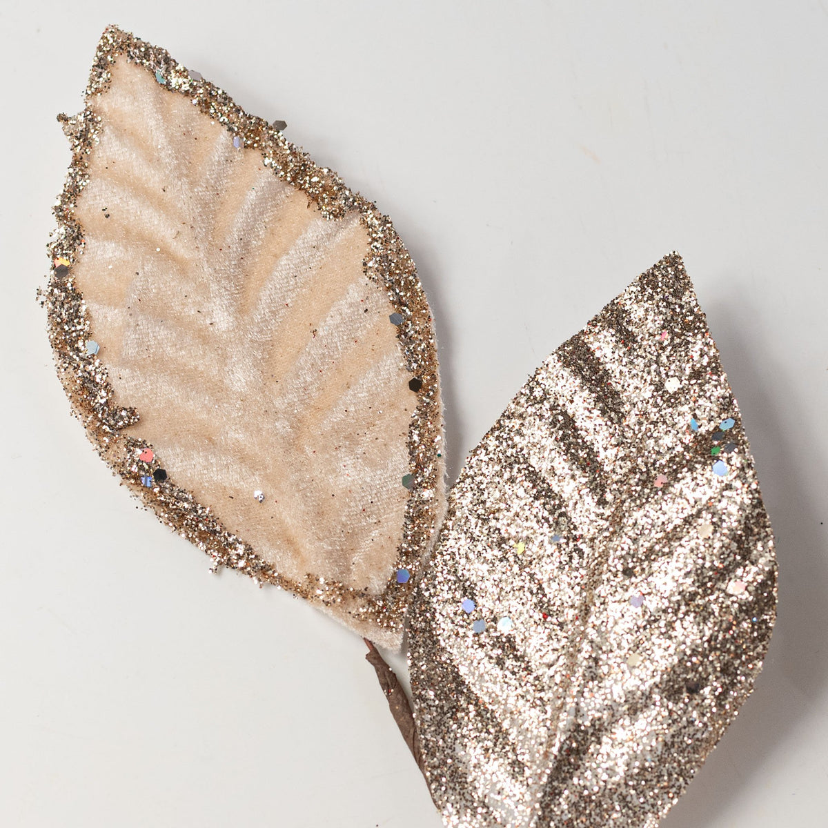 28" Mixed Velvet & Glitter Leaf Spray: Cream & Champagne Lifestyle Photo
