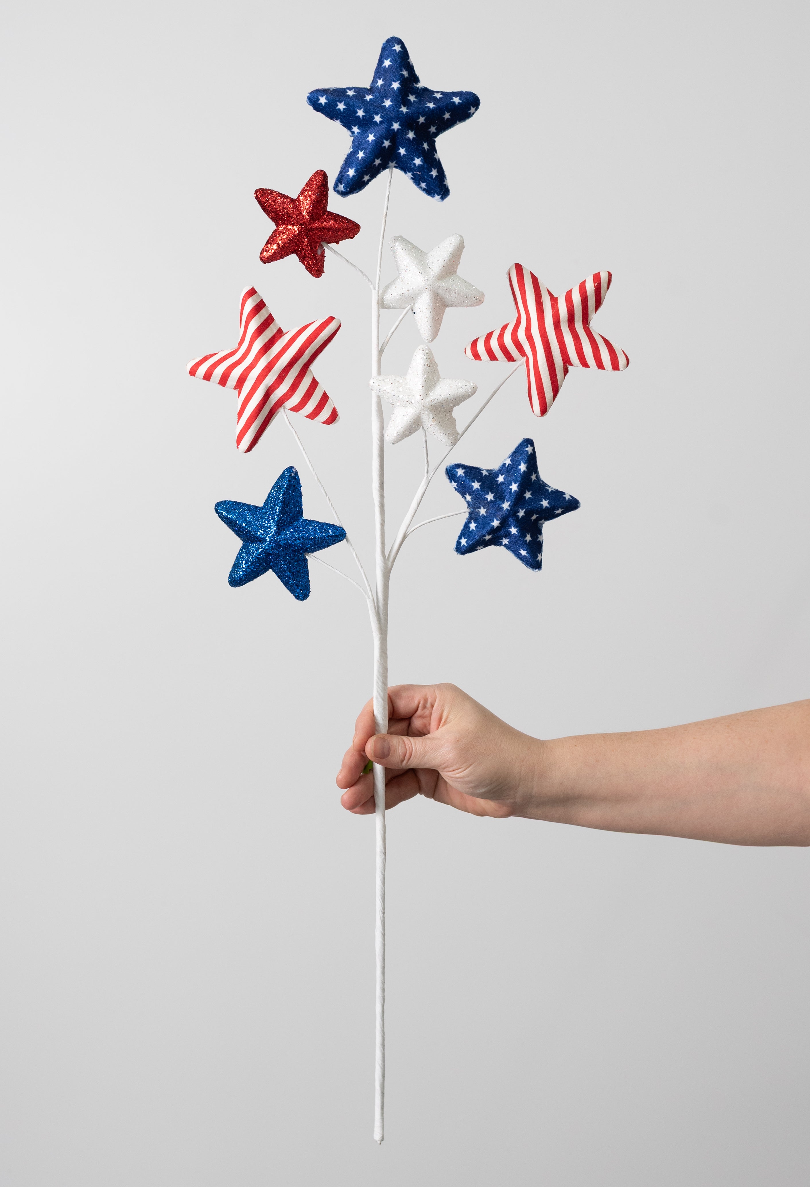 28" Stars & Stripes Patriotic Star Spray detail photo 3