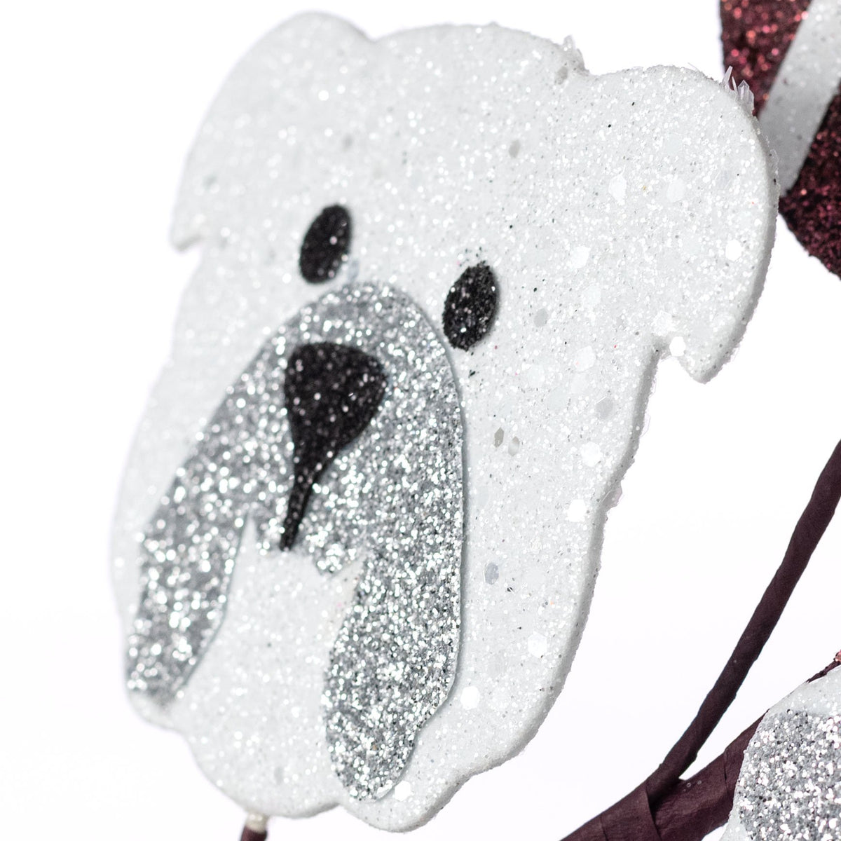 29" Glitter Bulldogs & Footballs Spray Lifestyle Photo