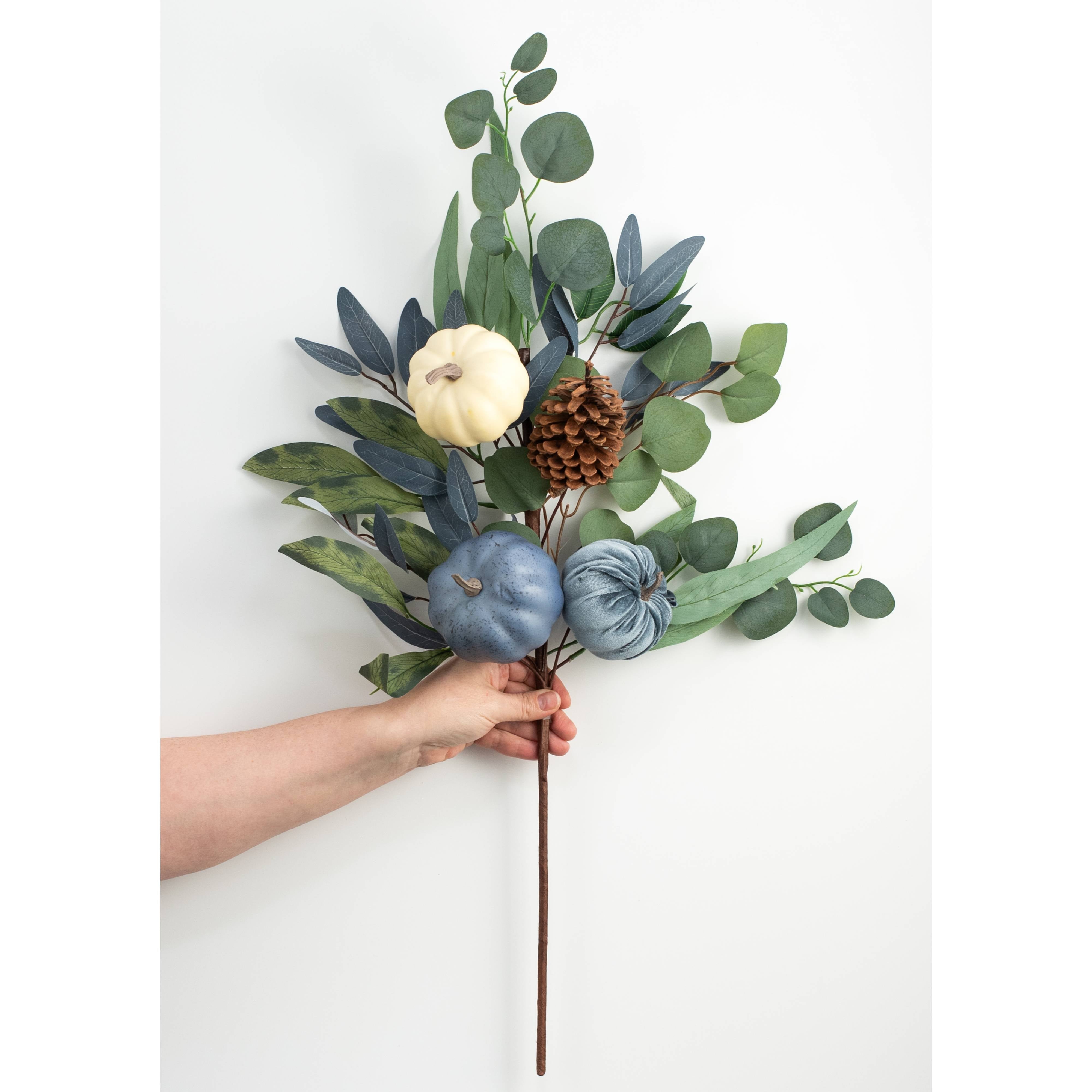 30" Pumpkin & Pinecone Spray: Smoke Blue & Cream