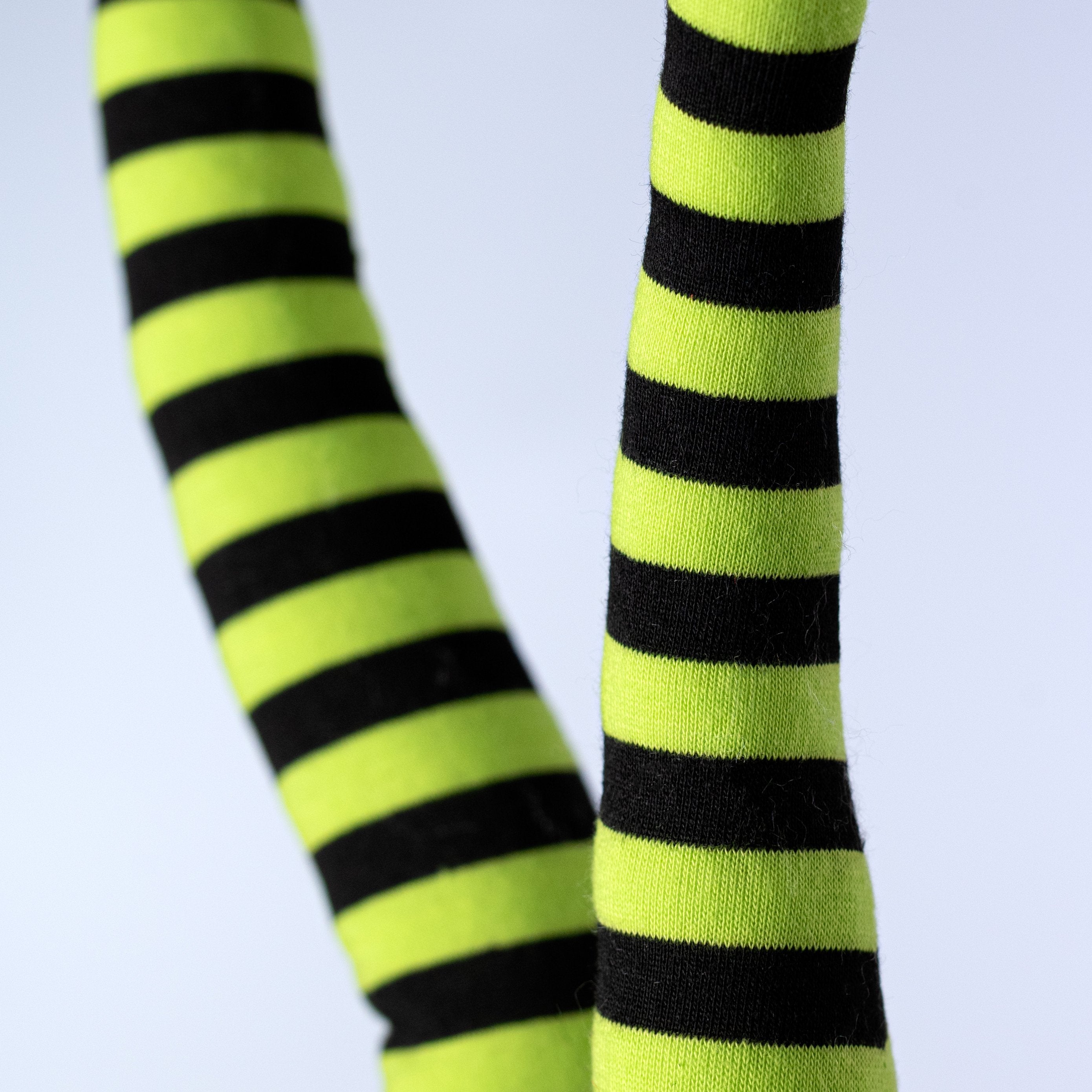 30" Stripe Fabric Horn Spray: Black & Green detail photo 5