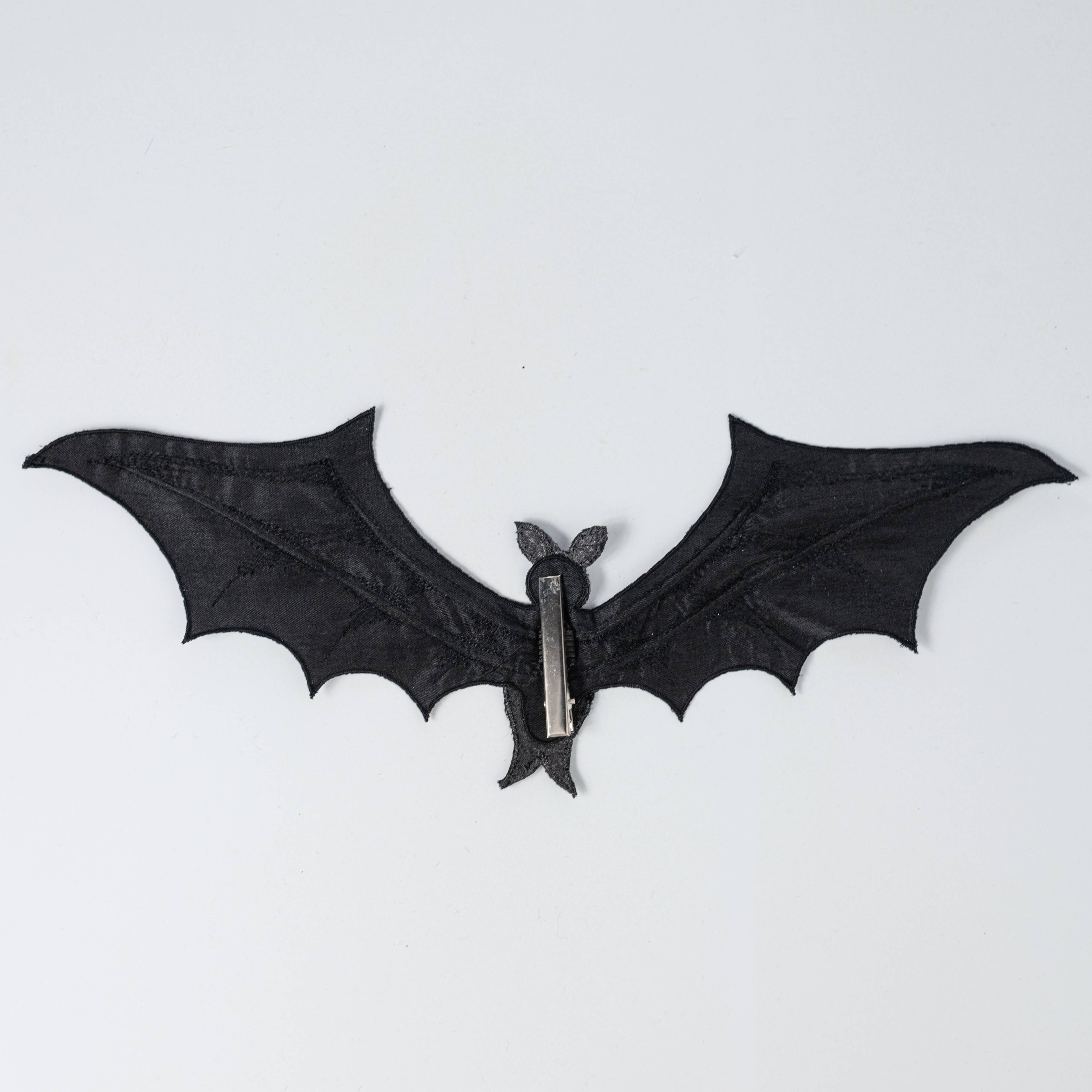 [D Stevens] 15" Dupioni Flying Bat Clip