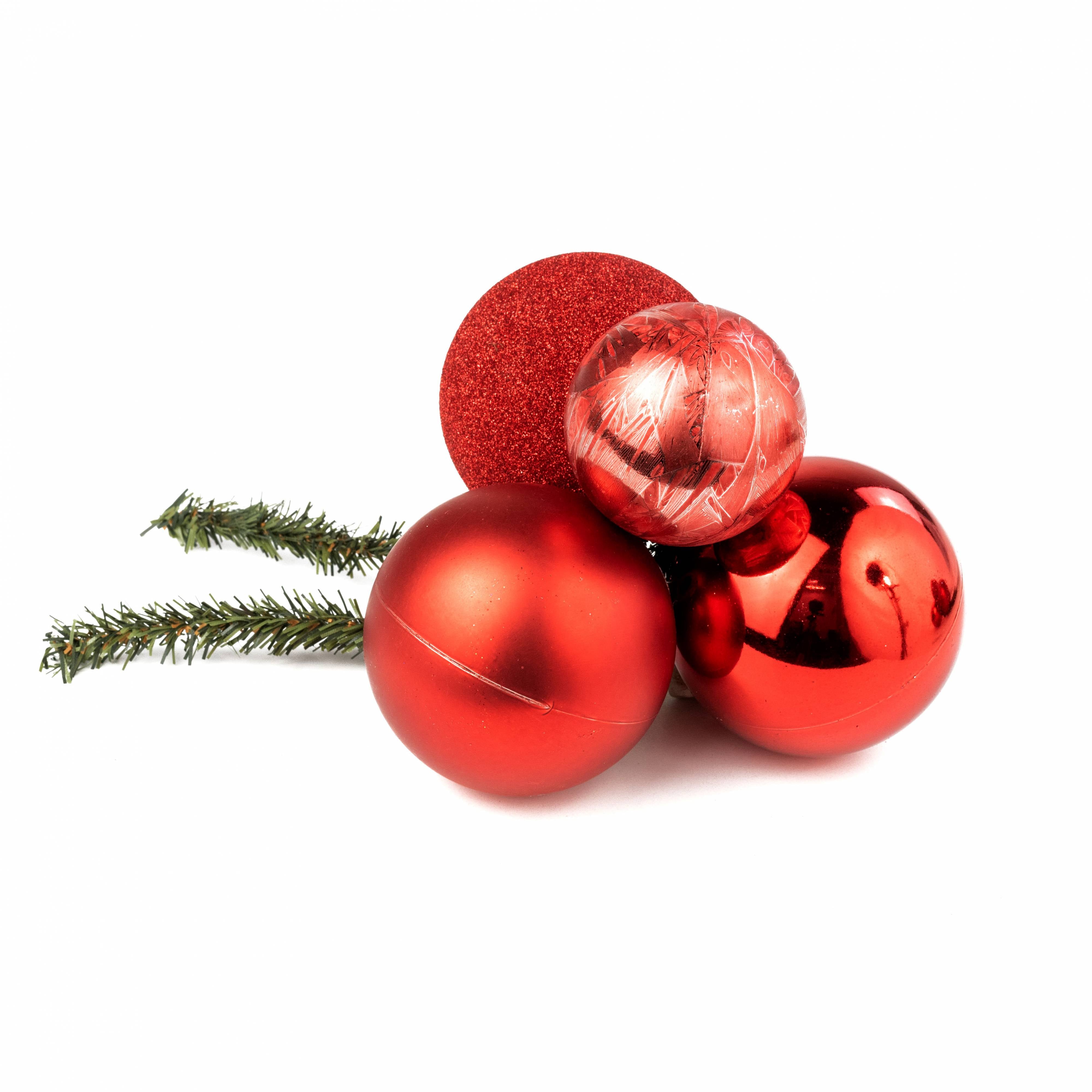 60-80mm Ball Ornament Cluster Ties: Metallic & Glitter Red