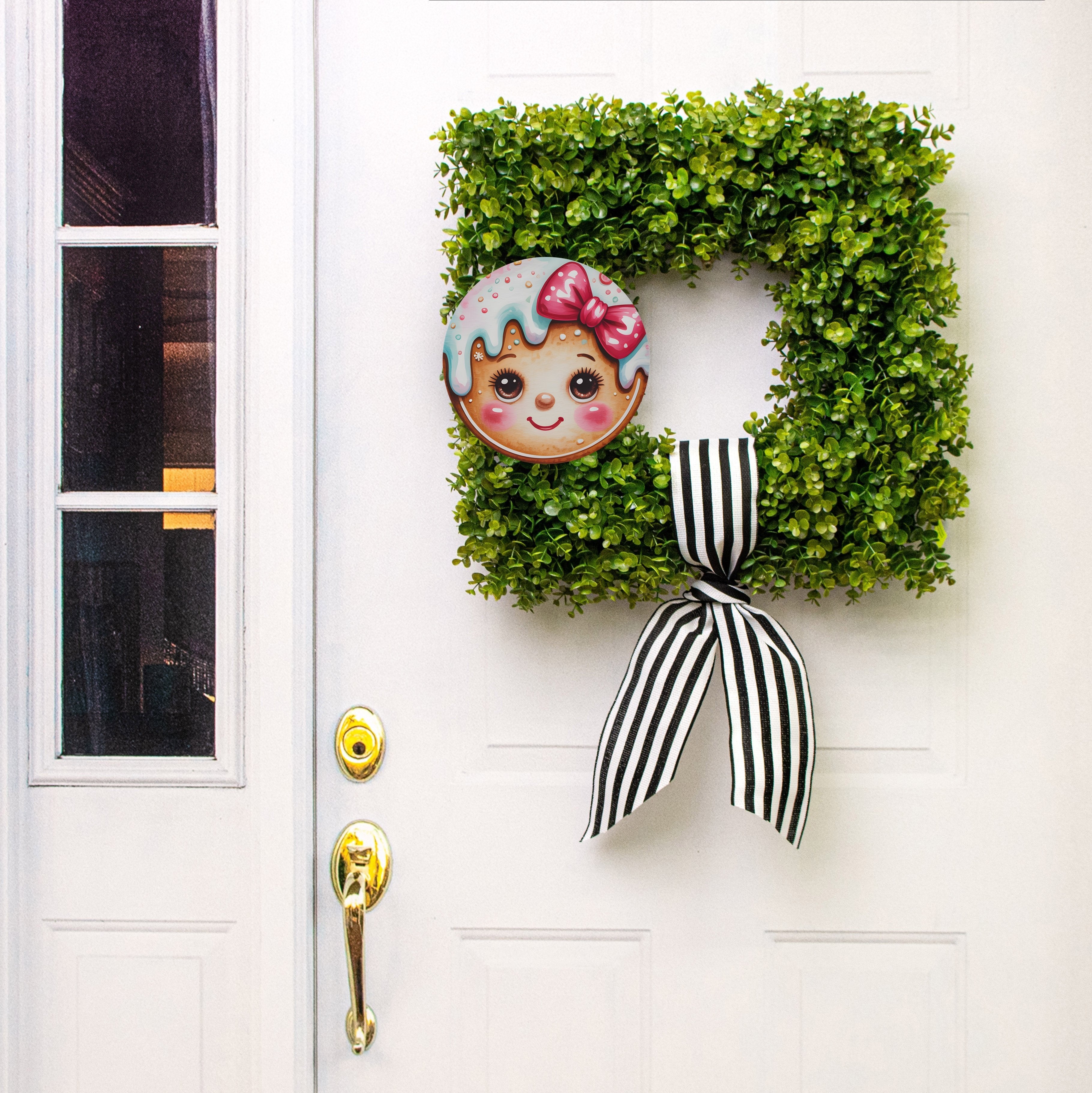 9.4" Round Waterproof Accent: Cute Gingerbread Girl Face With Bow Lifestyle Photo