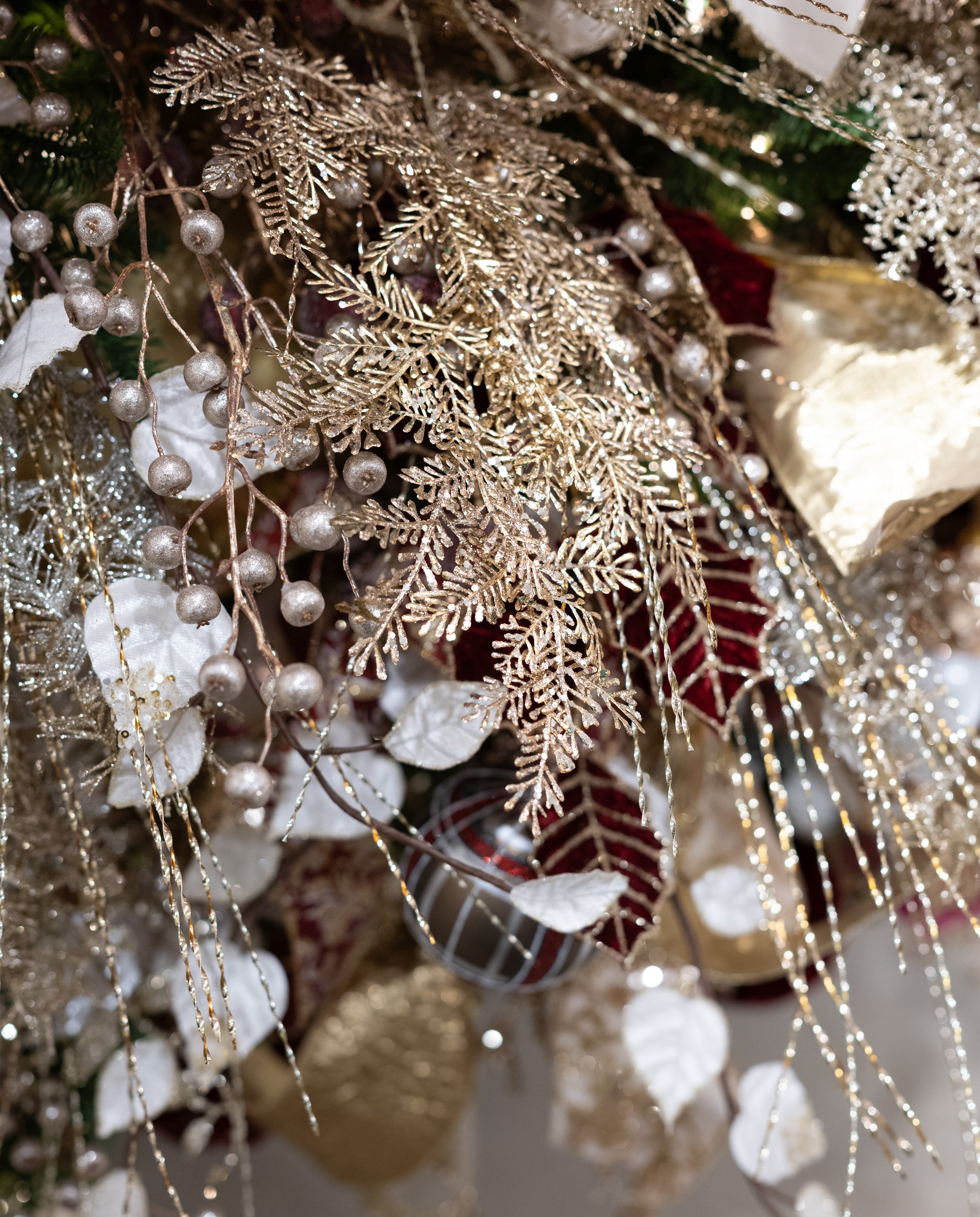 28" Iced Glitter Balsam Pine Spray: Champagne Gold