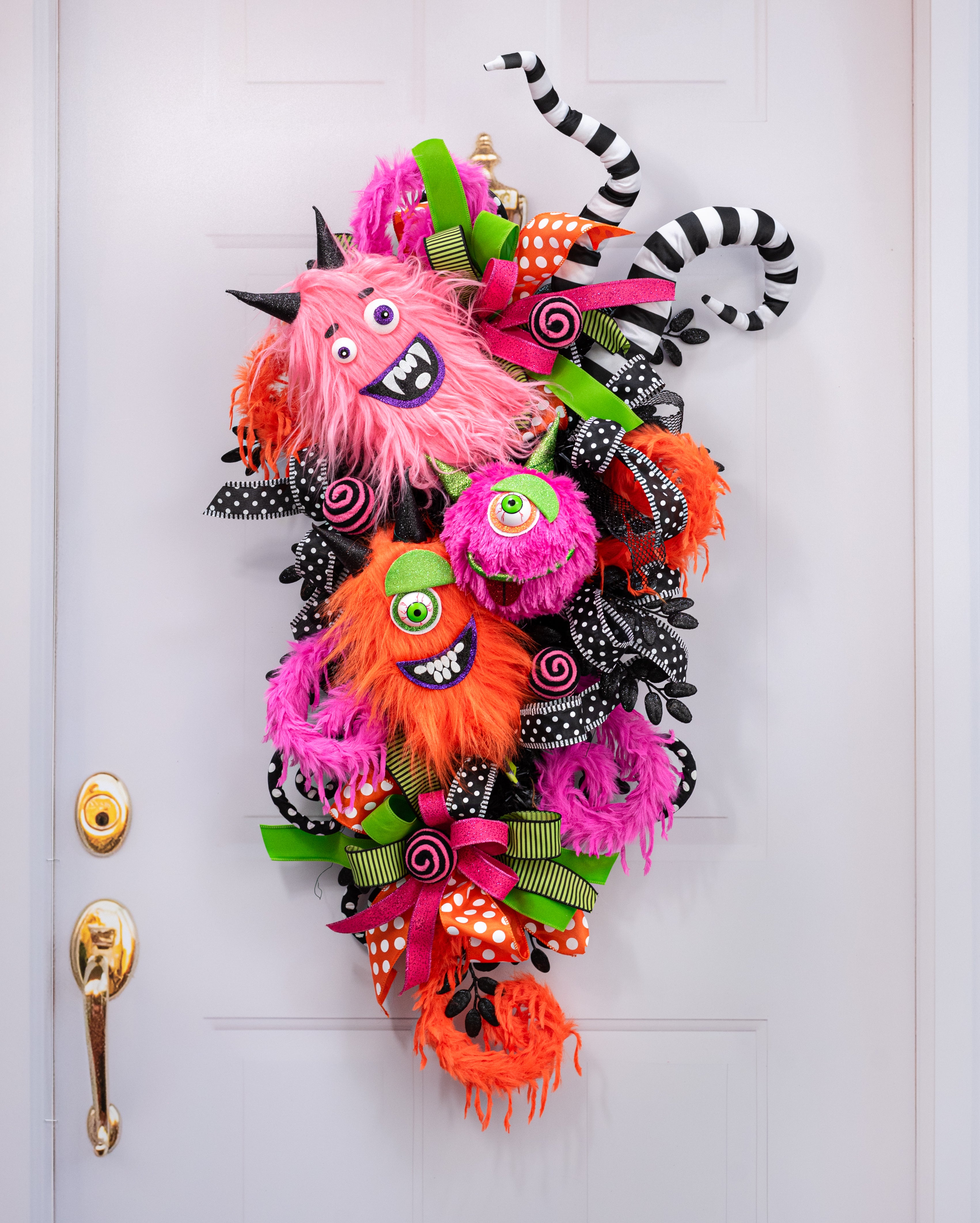 24" Furry Monster Eyeball Spray: Orange