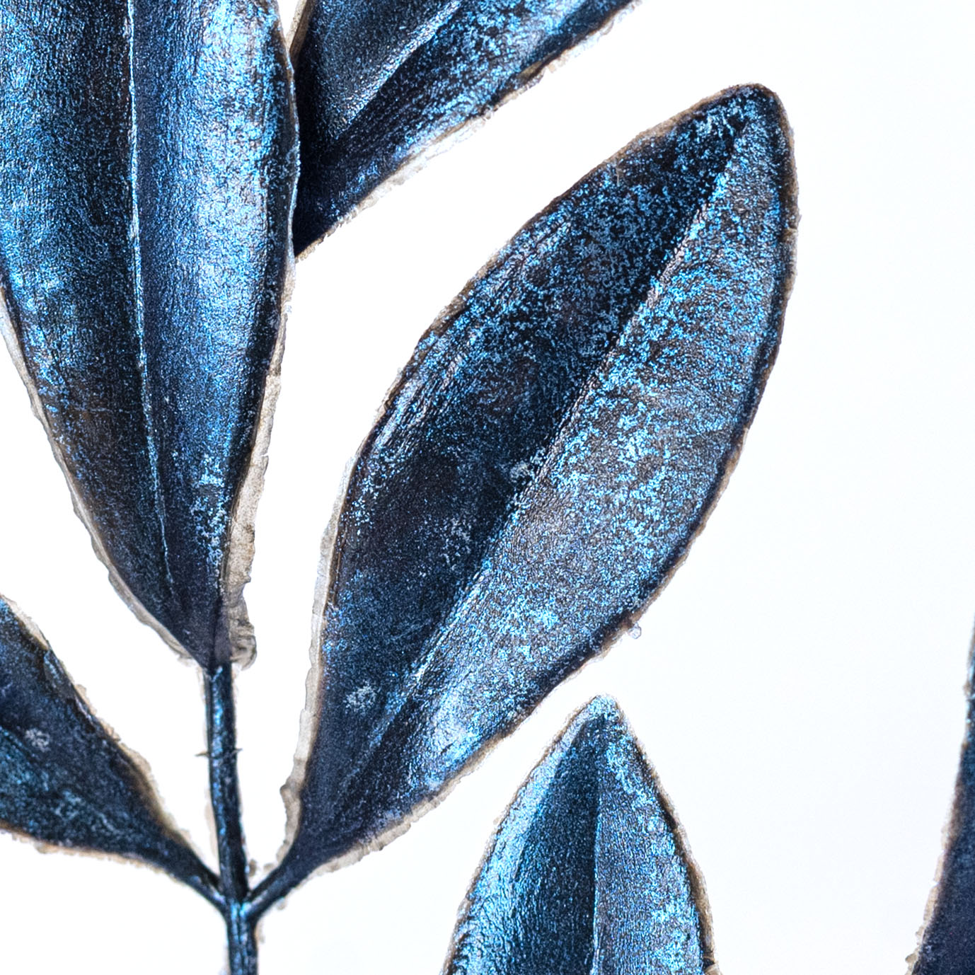 18" Metallic Laurel Pick: Navy Blue