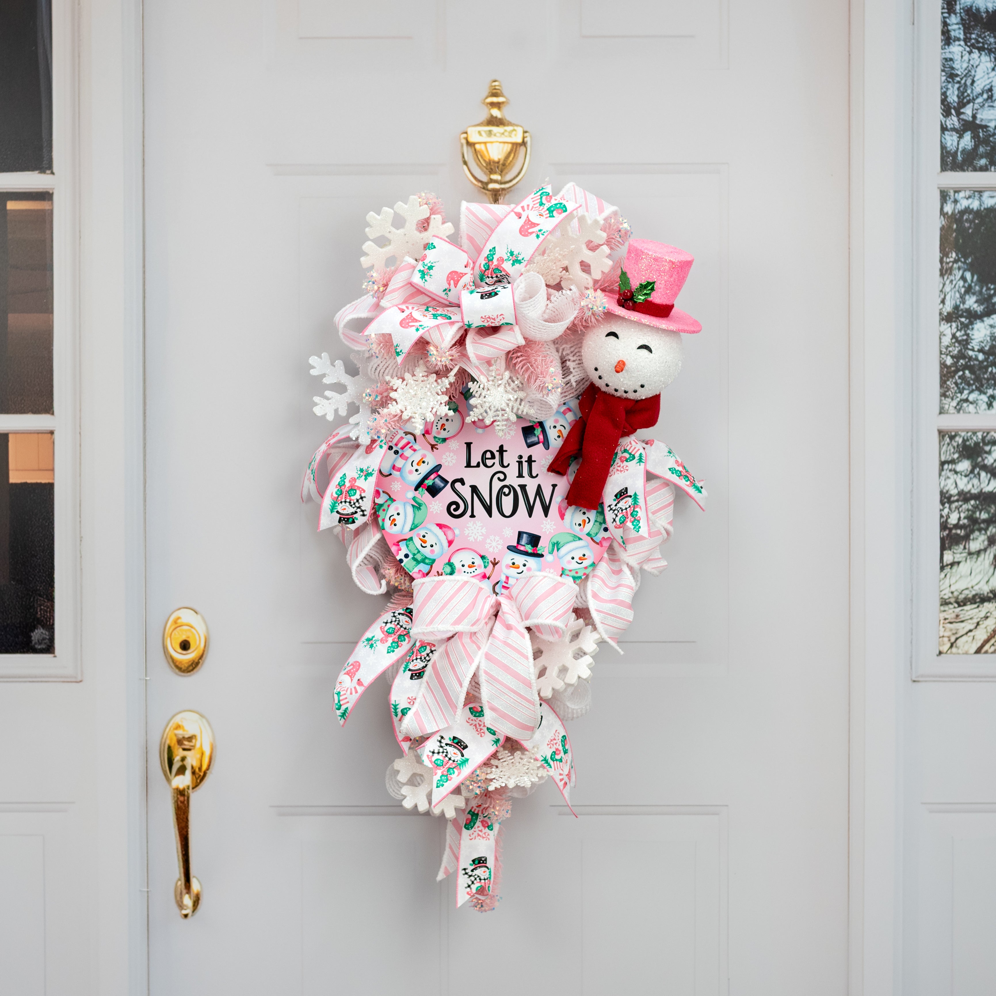 12" Round Metal Sign: Pink Let it Snow Snowmen