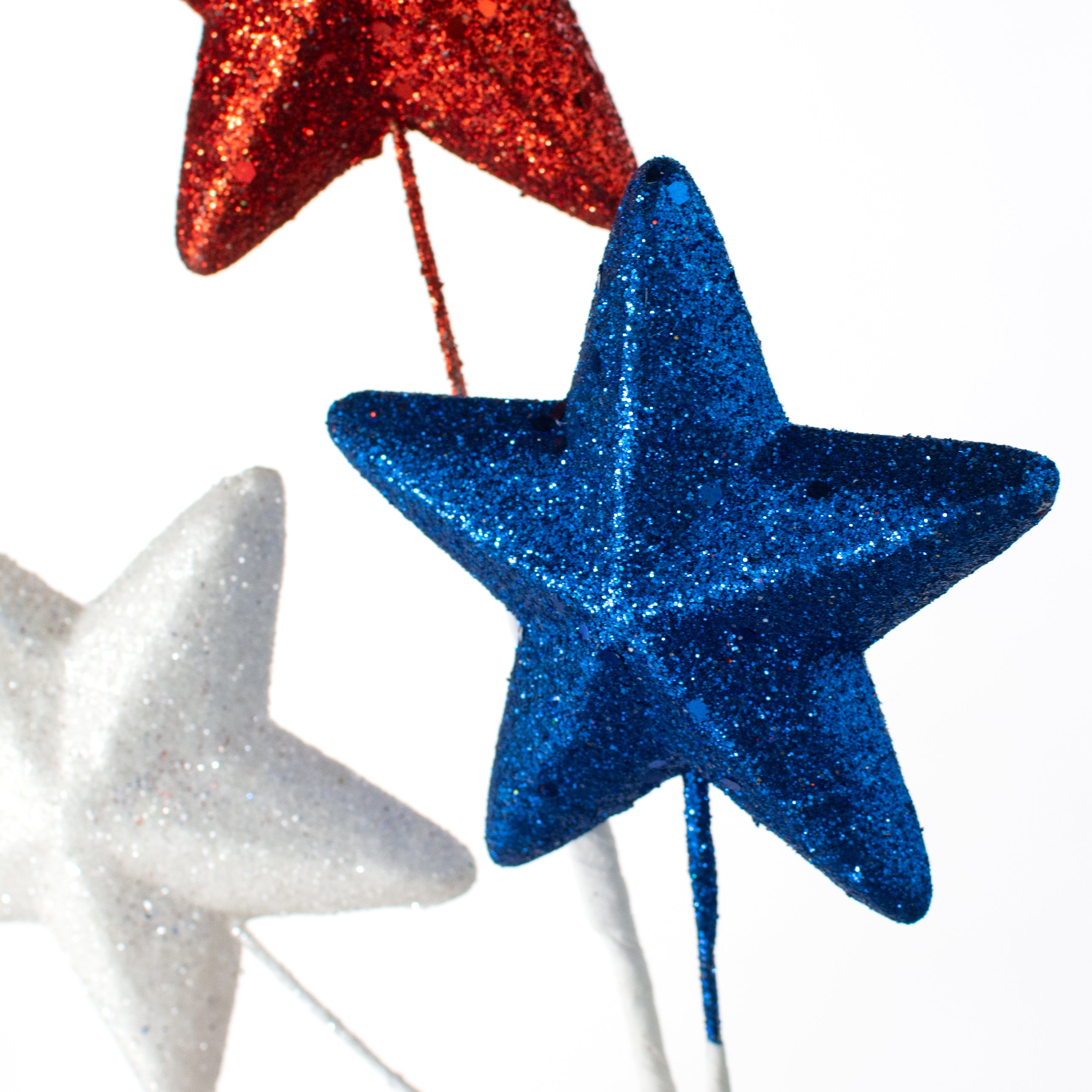 15" American Stars Spray: Red, White & Blue detail photo 3