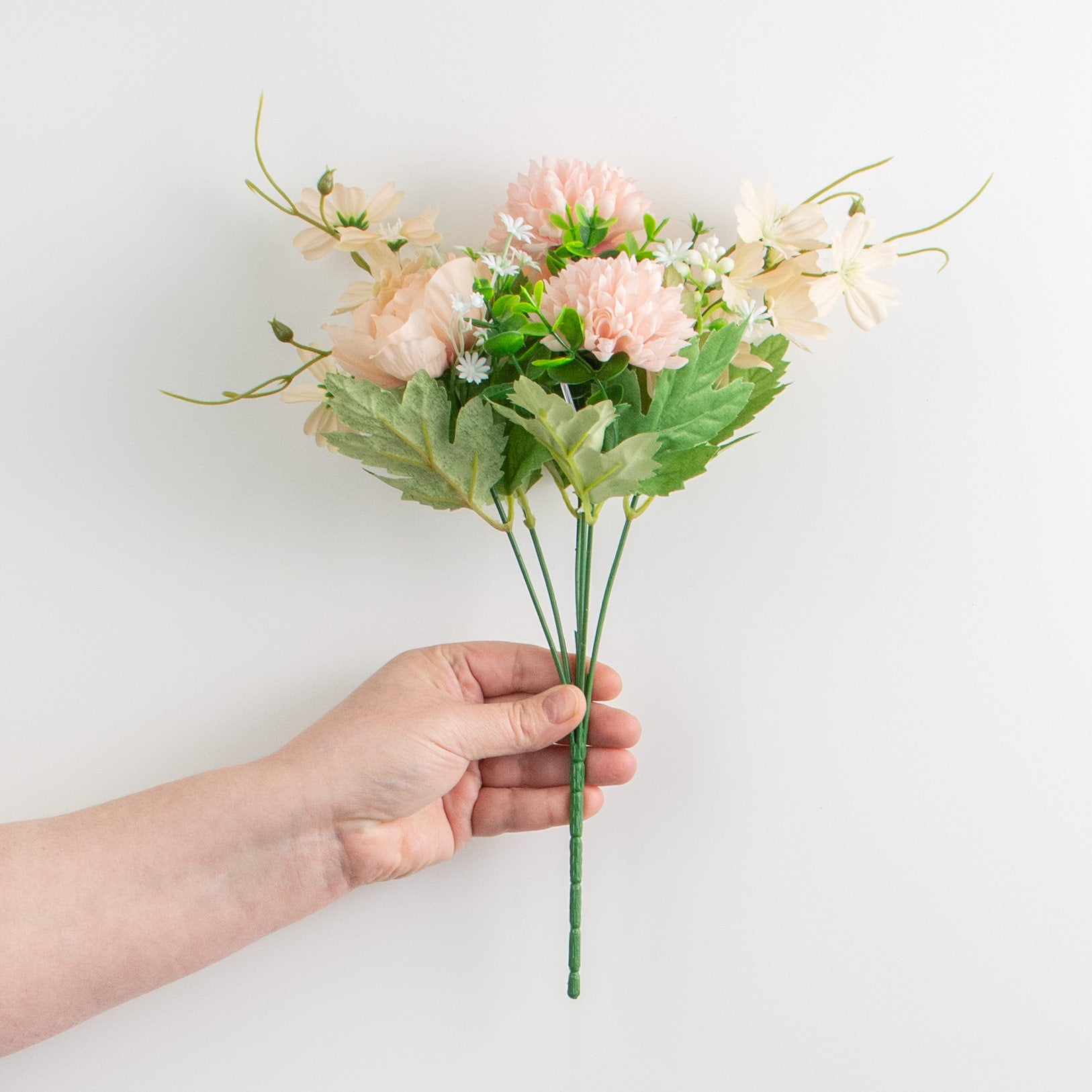 13" Anemone Mum Bush: Pink & Blush detail photo 3