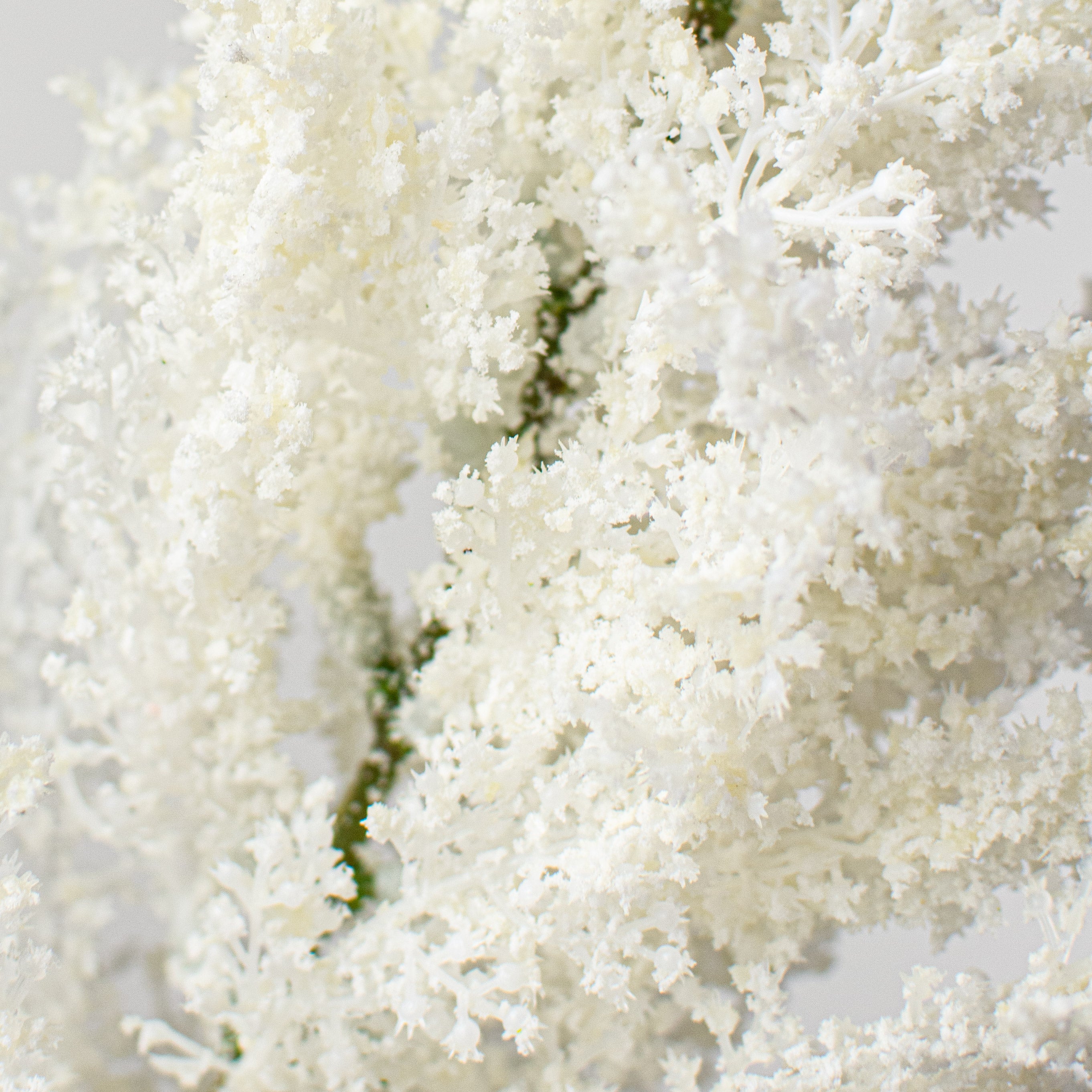 33" Astilbe Spray: Cream Lifestyle Photo