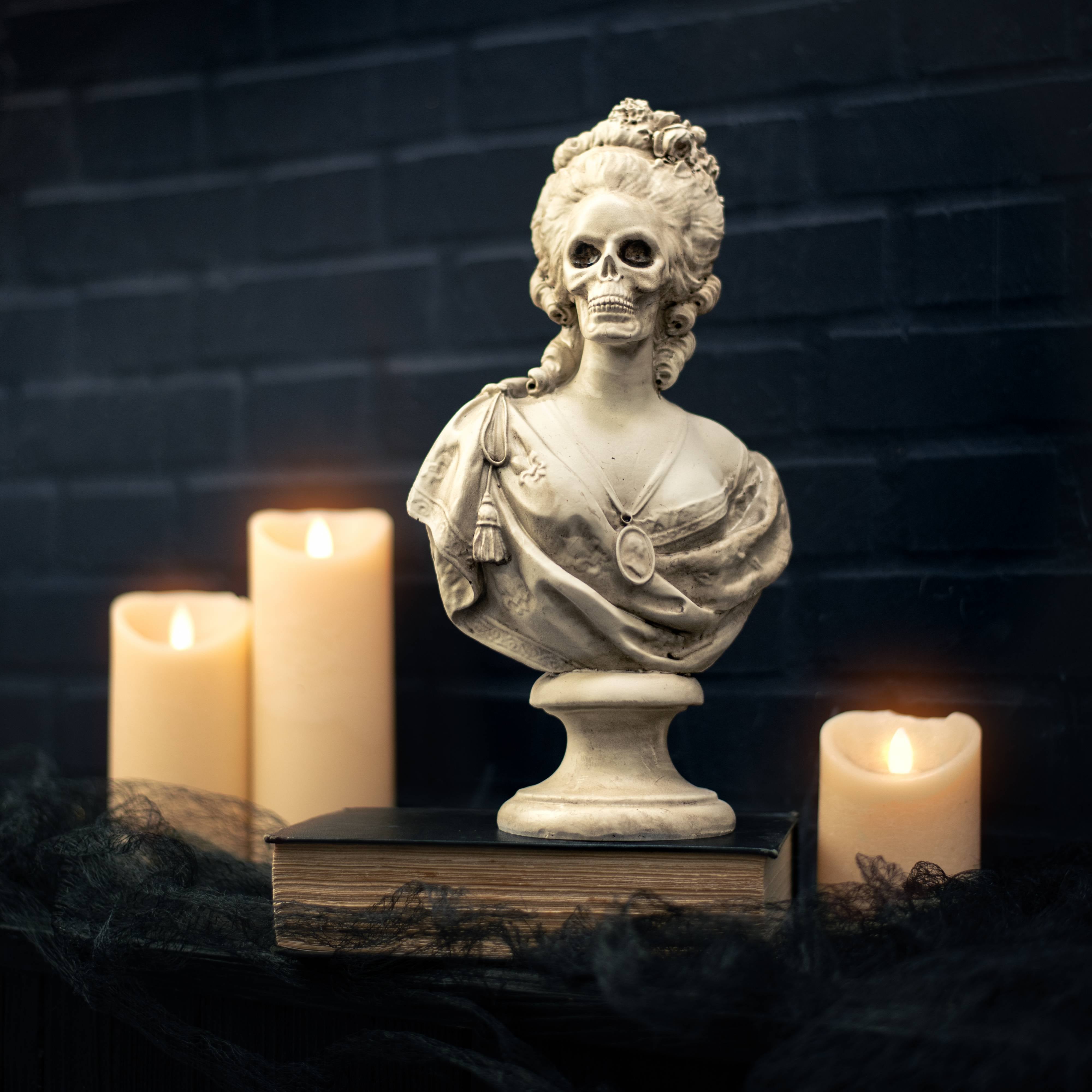13" Ghost Bust Statuette