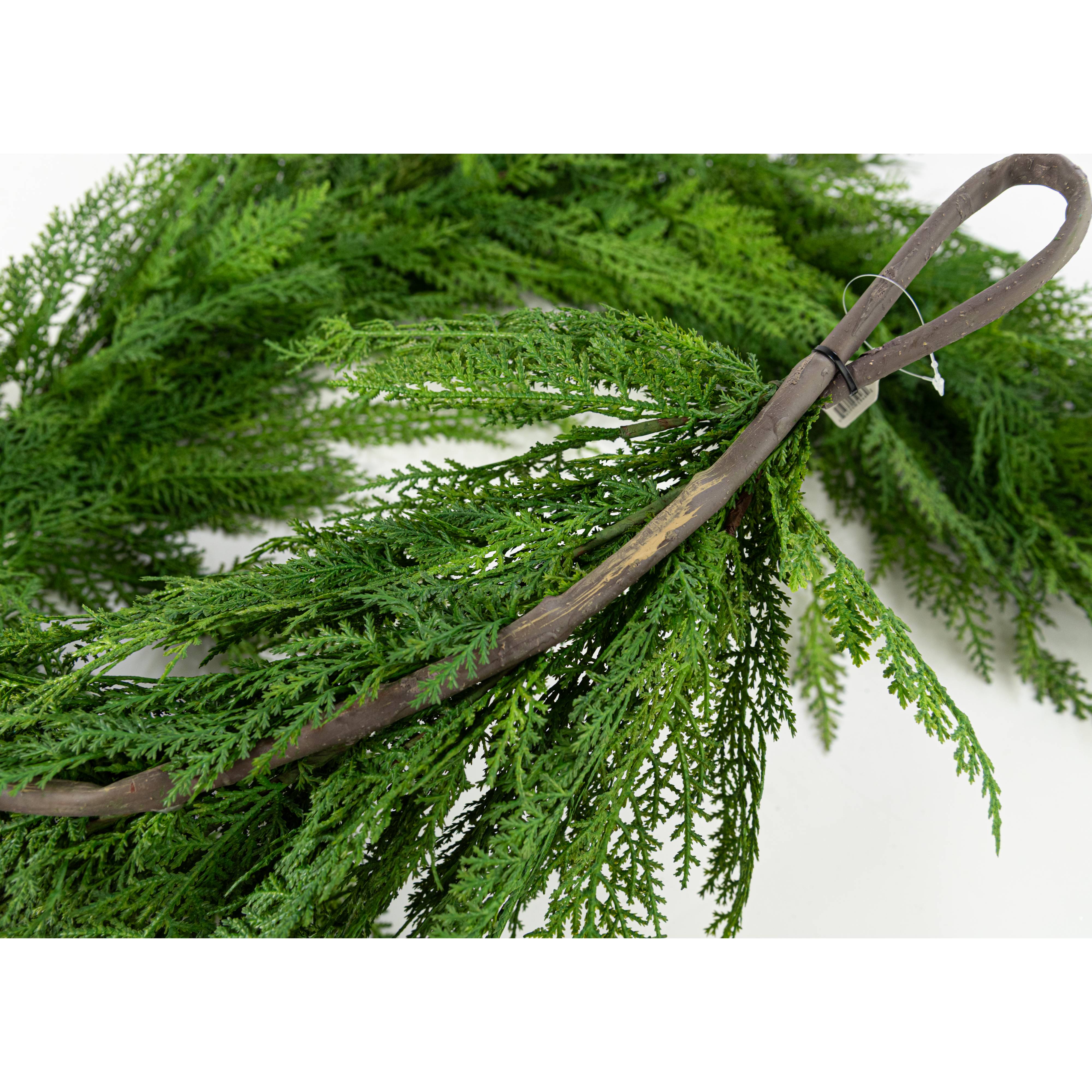 67" Deluxe Cypress Garland
