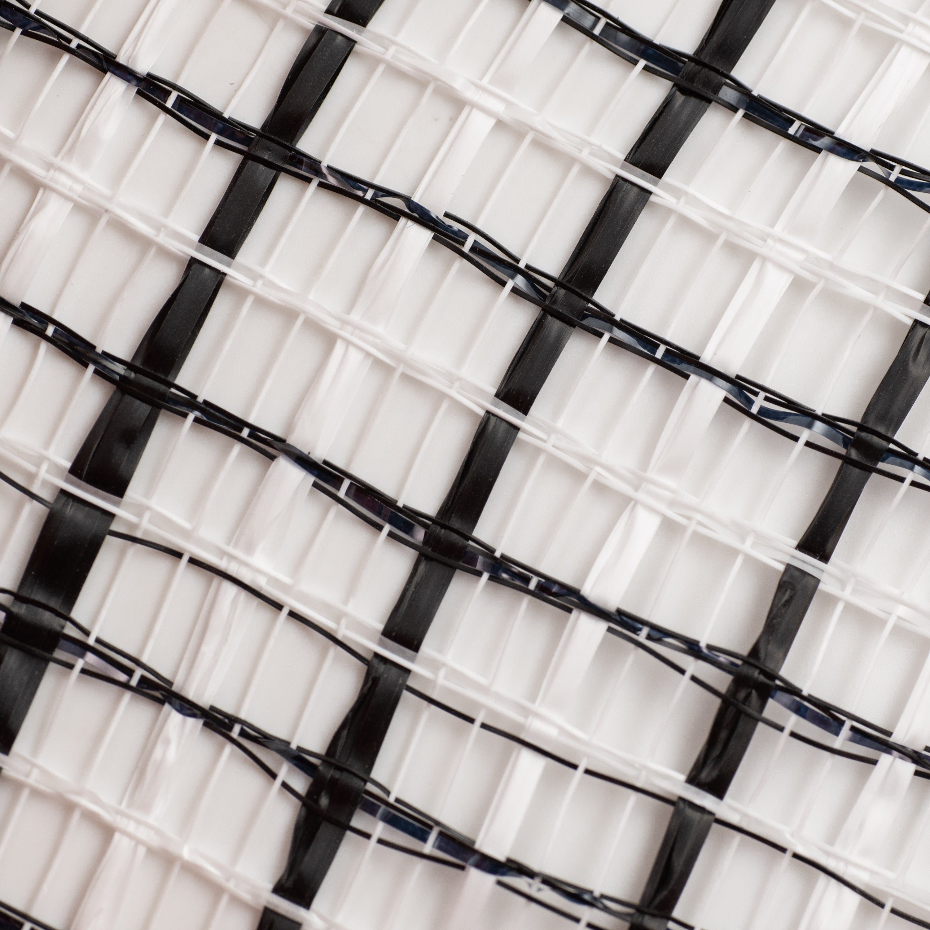 10" Basket Weave Mesh: Black/White Plaid detail photo 3