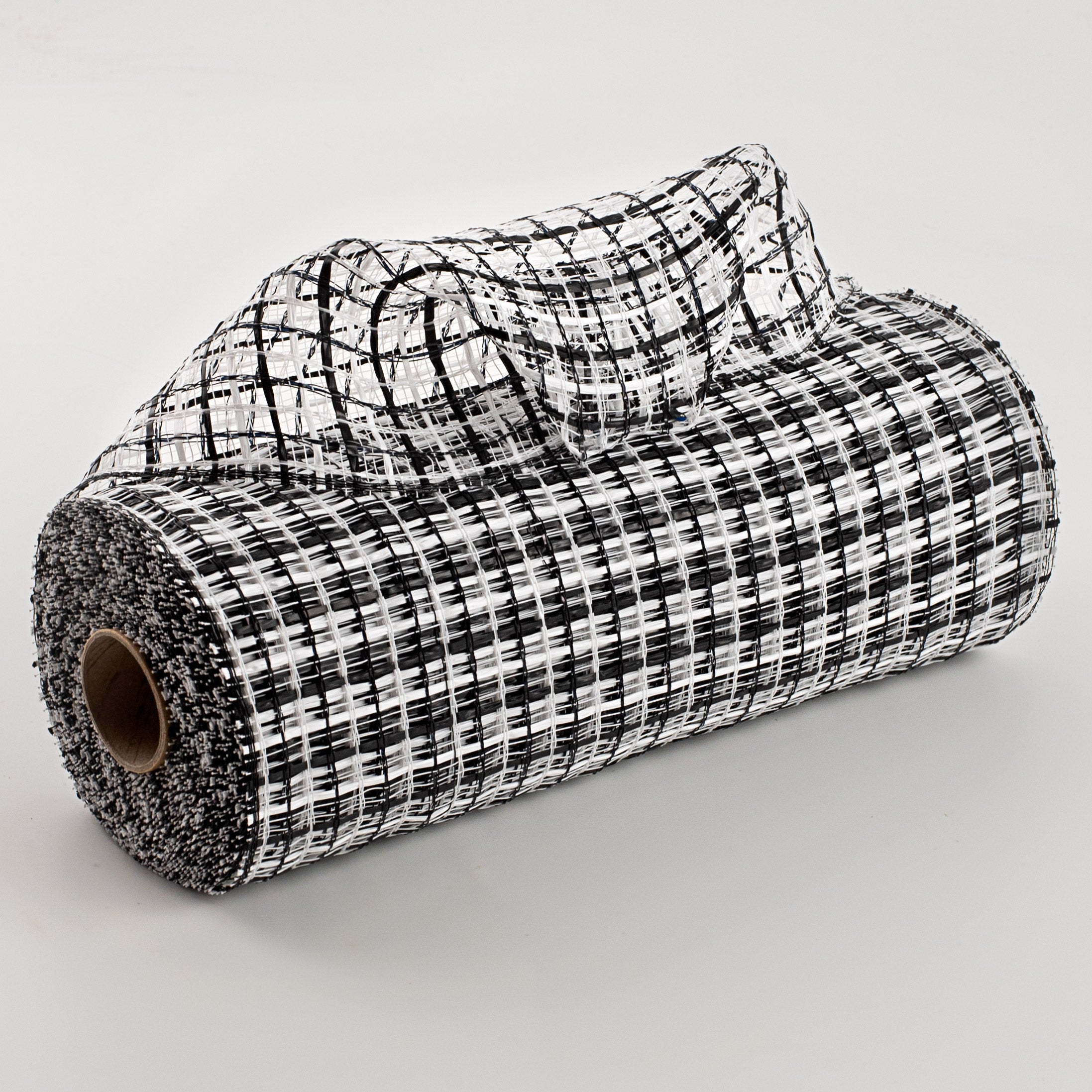 10" Basket Weave Mesh: Black/White Plaid Item Number: RE1356FF