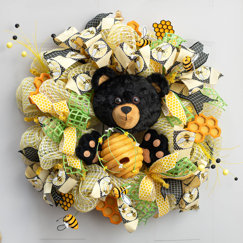 Bear & Paws Wreath Decorating Kit: Black (3 Pieces) Lifestyle Photo