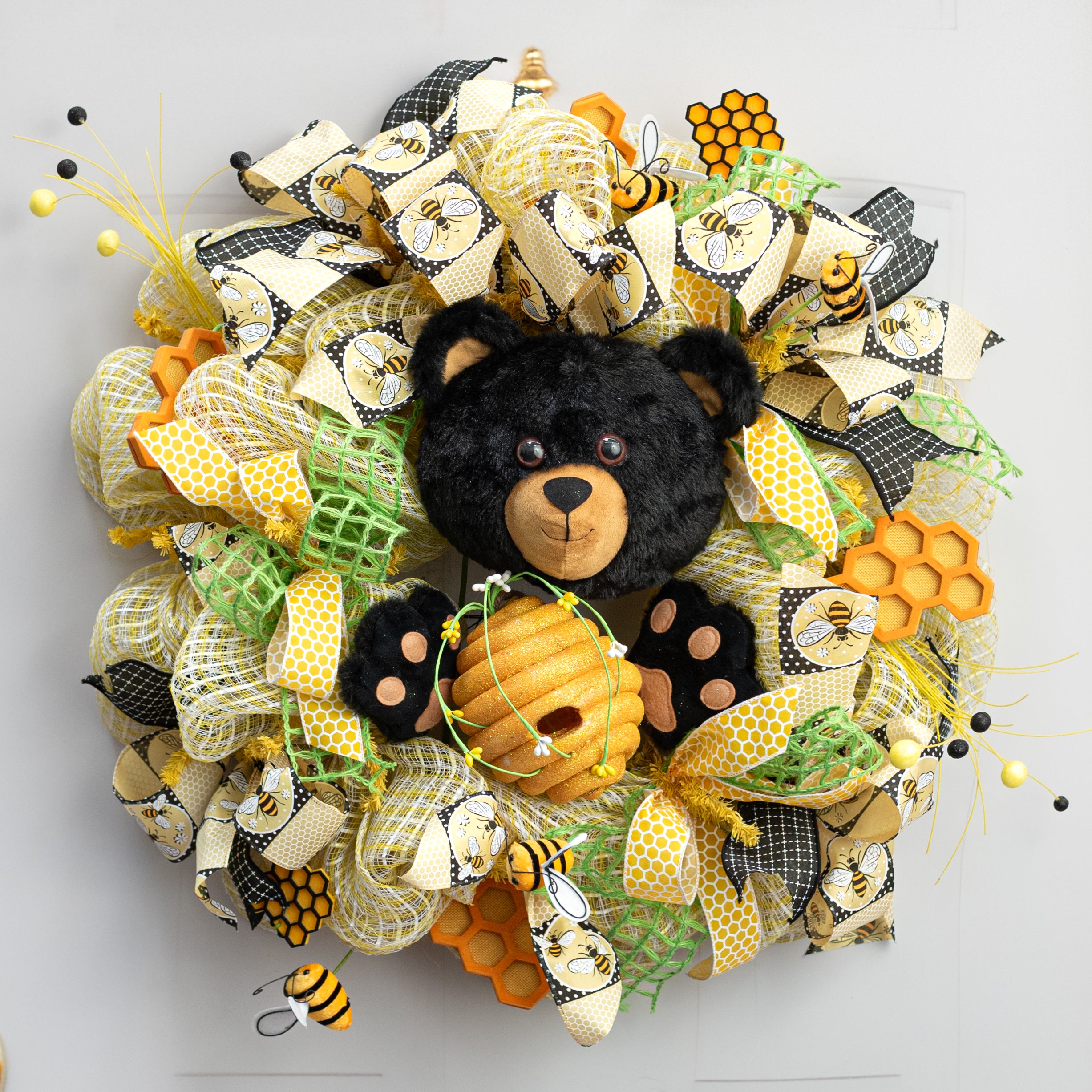 Bear & Paws Wreath Decorating Kit: Black (3 Pieces) Lifestyle Photo