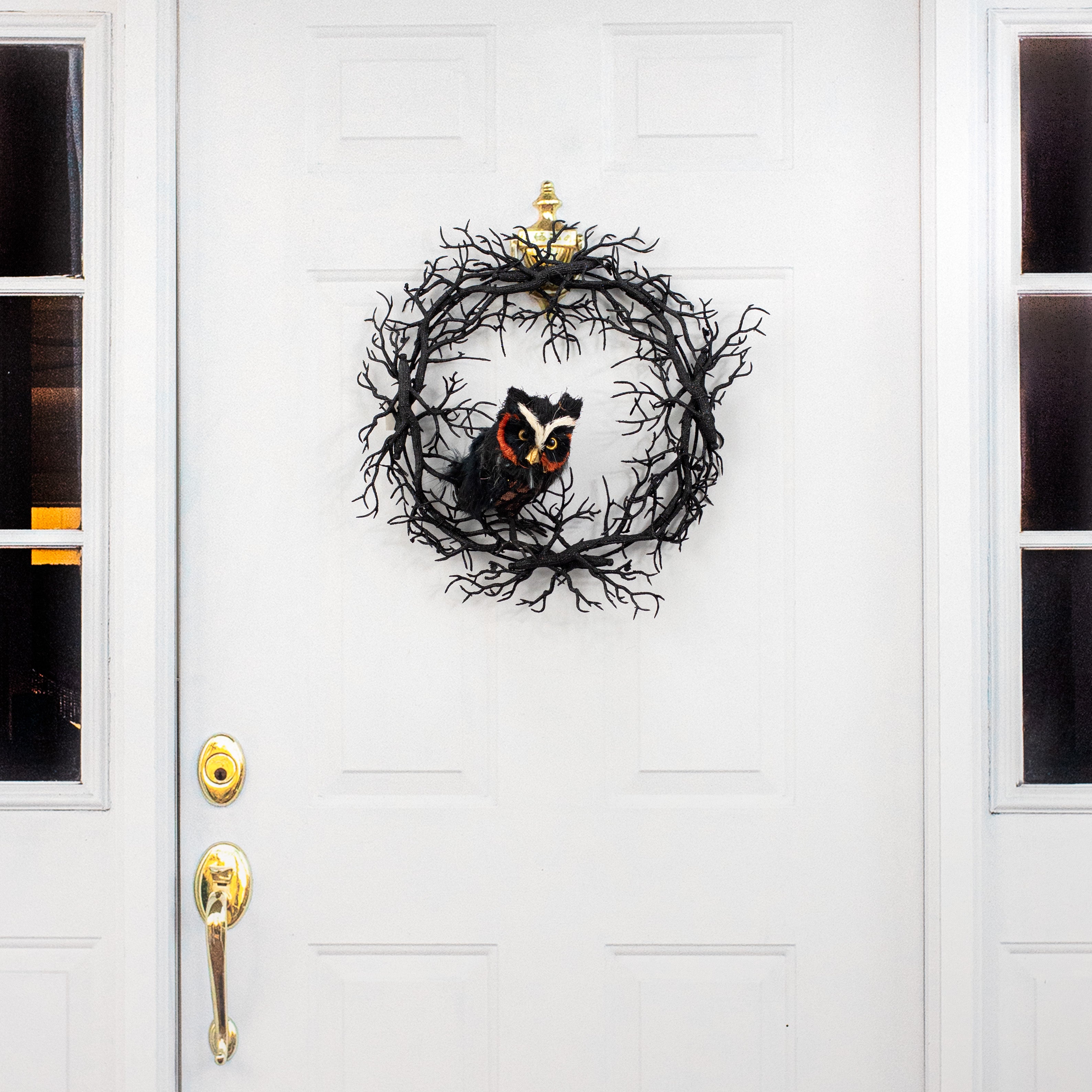 20" Black Glittered Wispy Twigs Wreath detail photo 4