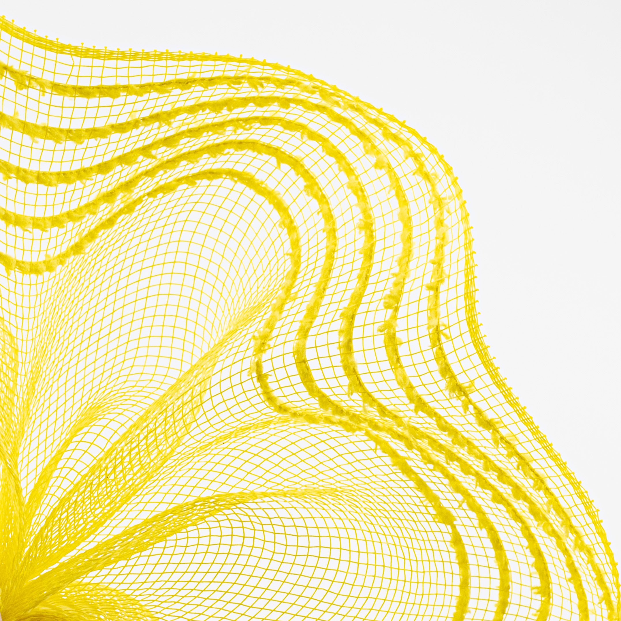 10" Border Stripe Snowdrift Mesh: Yellow Lifestyle Photo