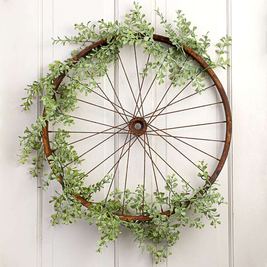 64" Boxwood Garland Lifestyle Photo