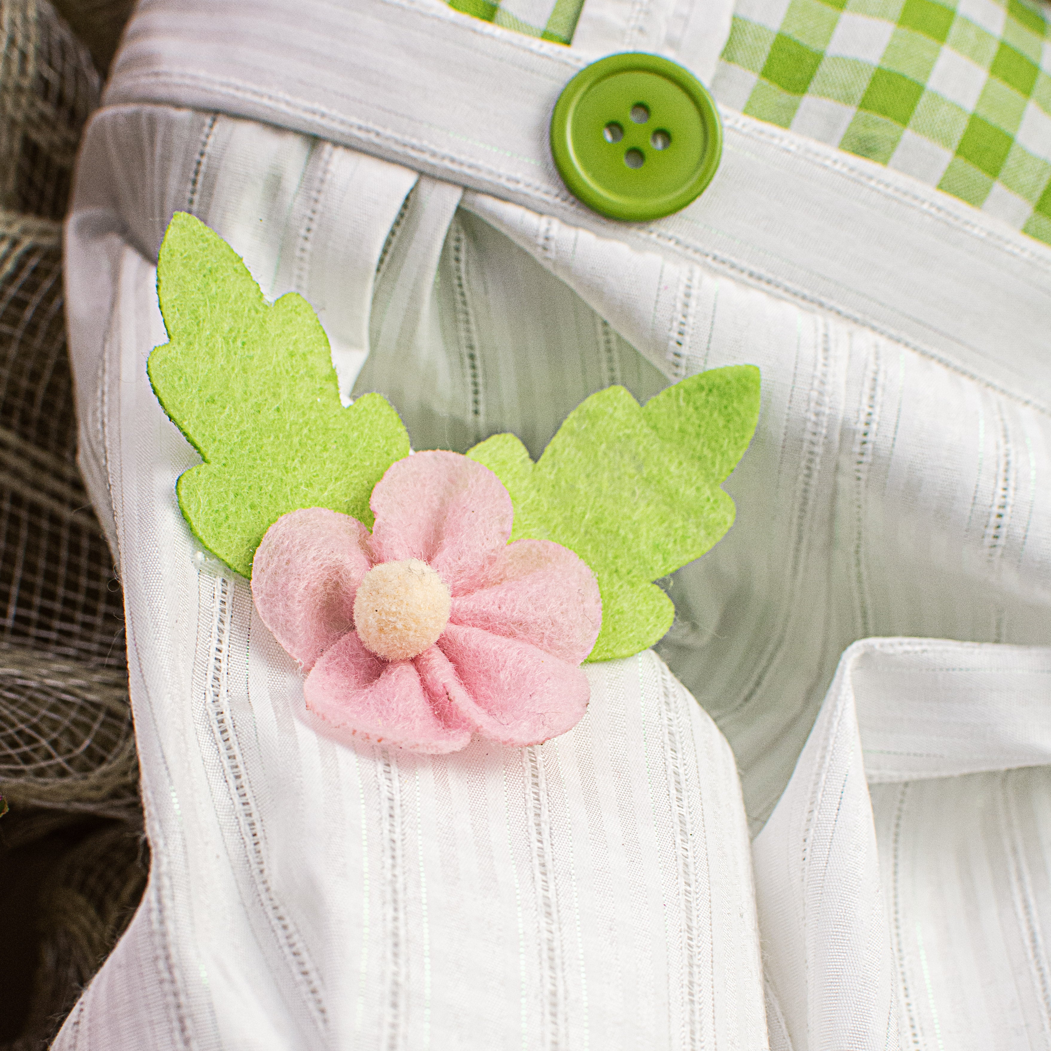 Boy Bunny With Hat Wreath Accent detail photo 3