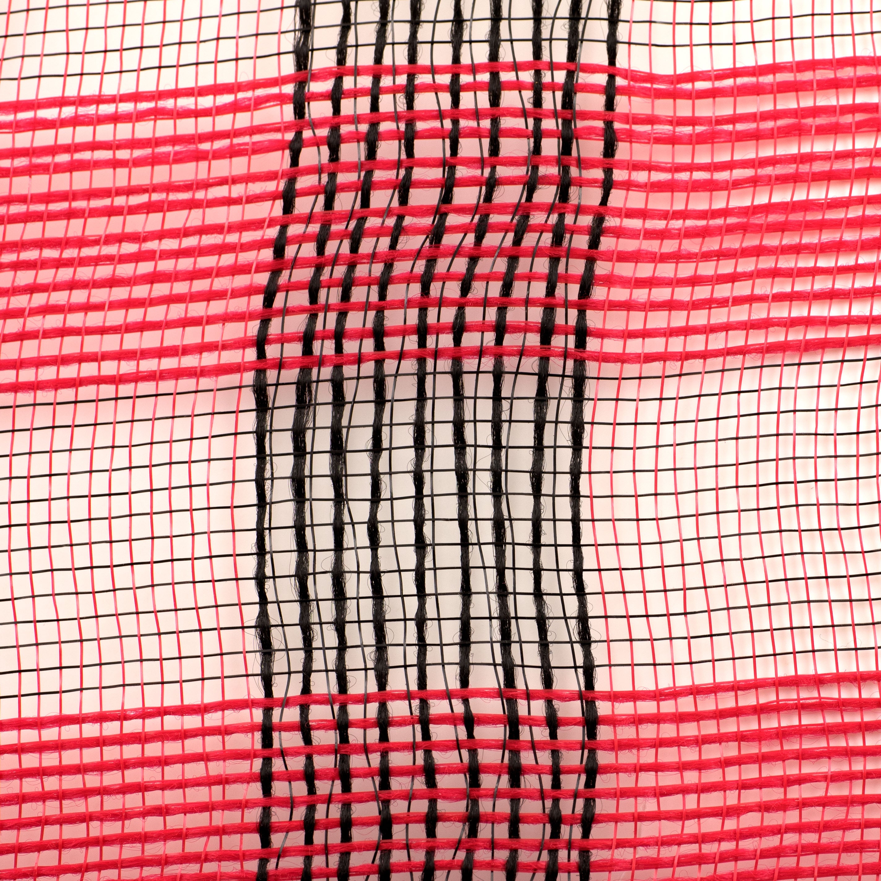 10" Buffalo Plaid Mesh: Black & Red detail photo 3