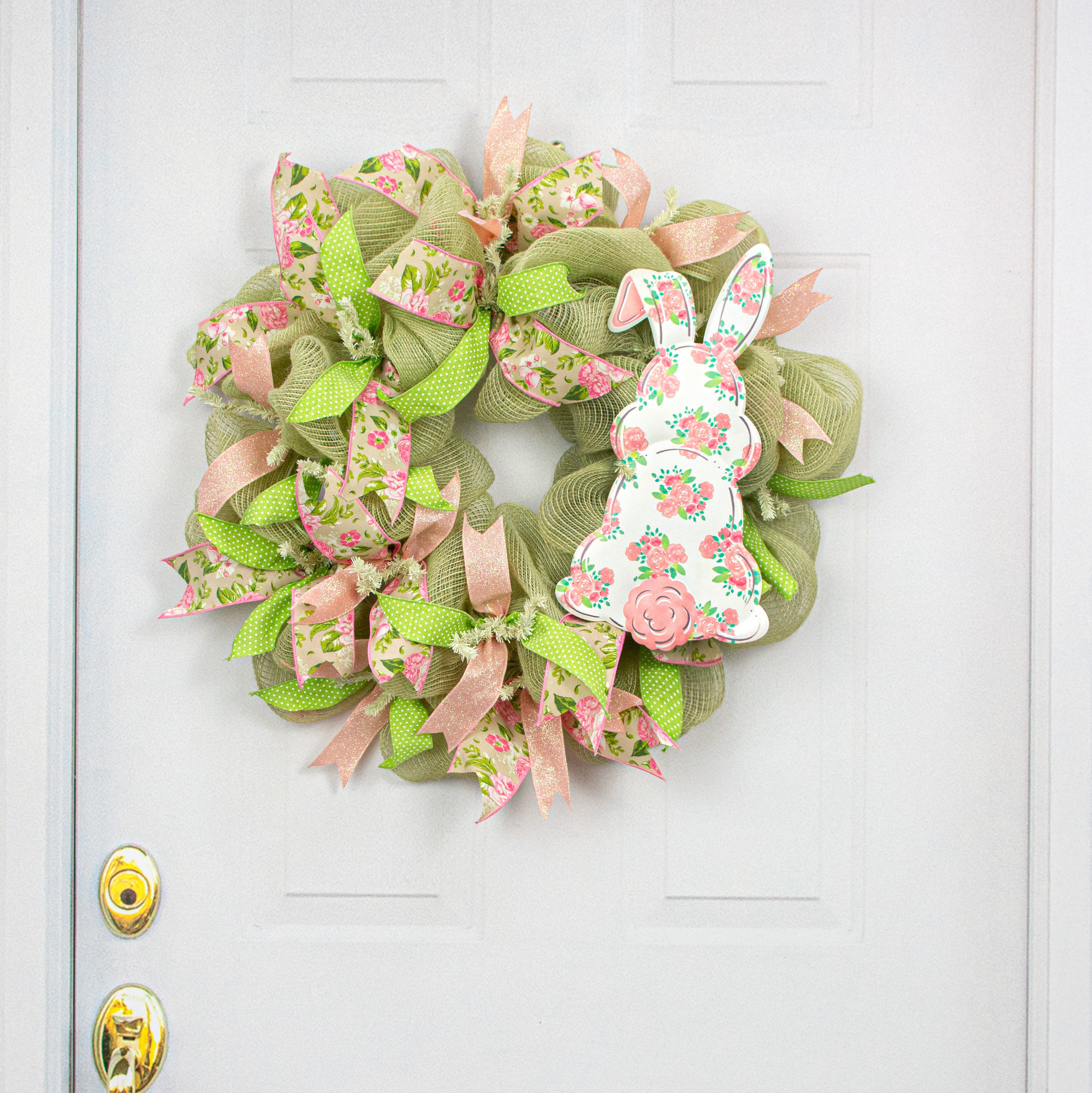 15" Bunny Bottom Embossed Metal Hanger: Pink Floral Lifestyle Photo
