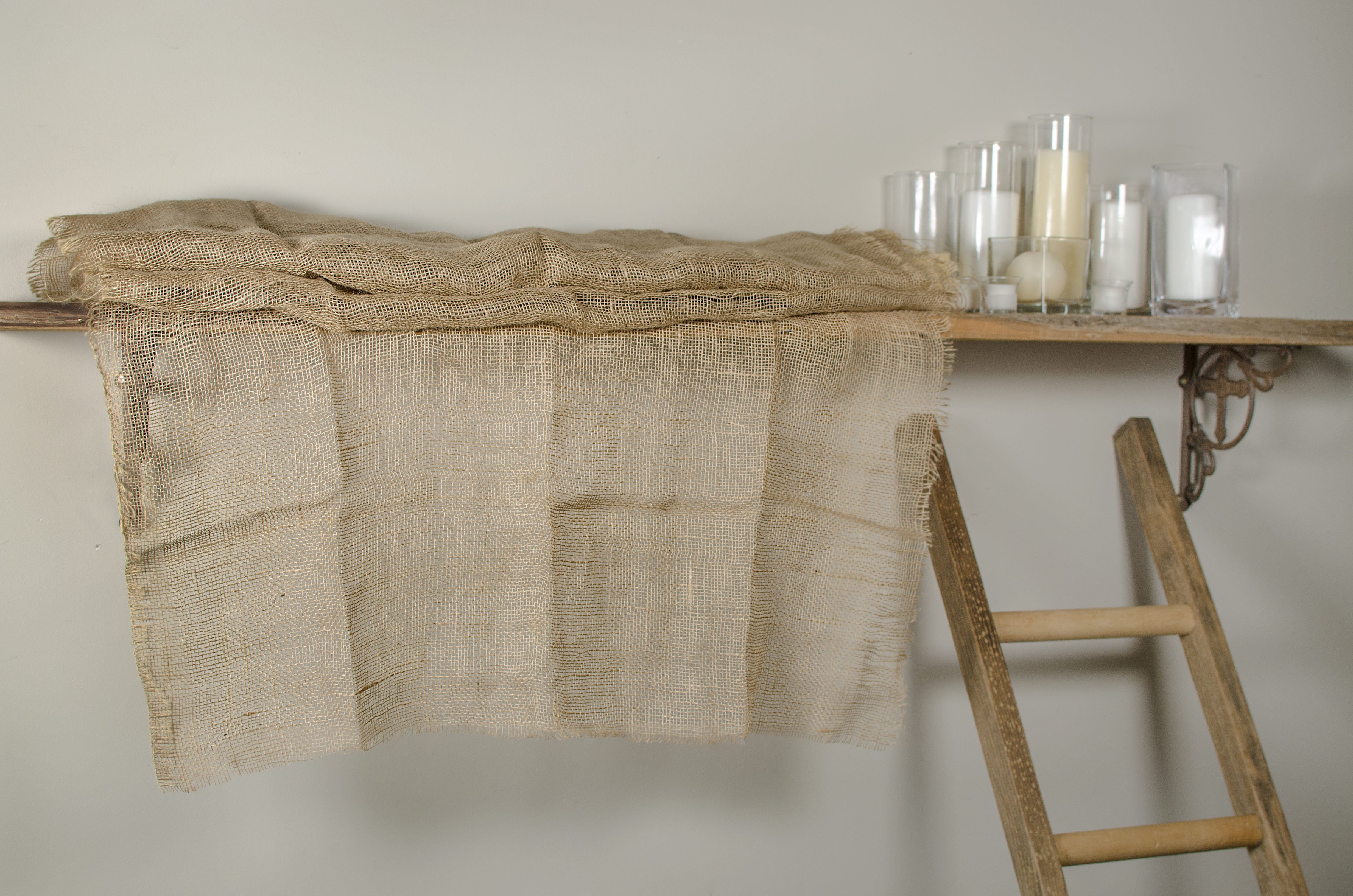 Burlap Fabric Roll: Natural (38" by 3 Yards) detail photo 3