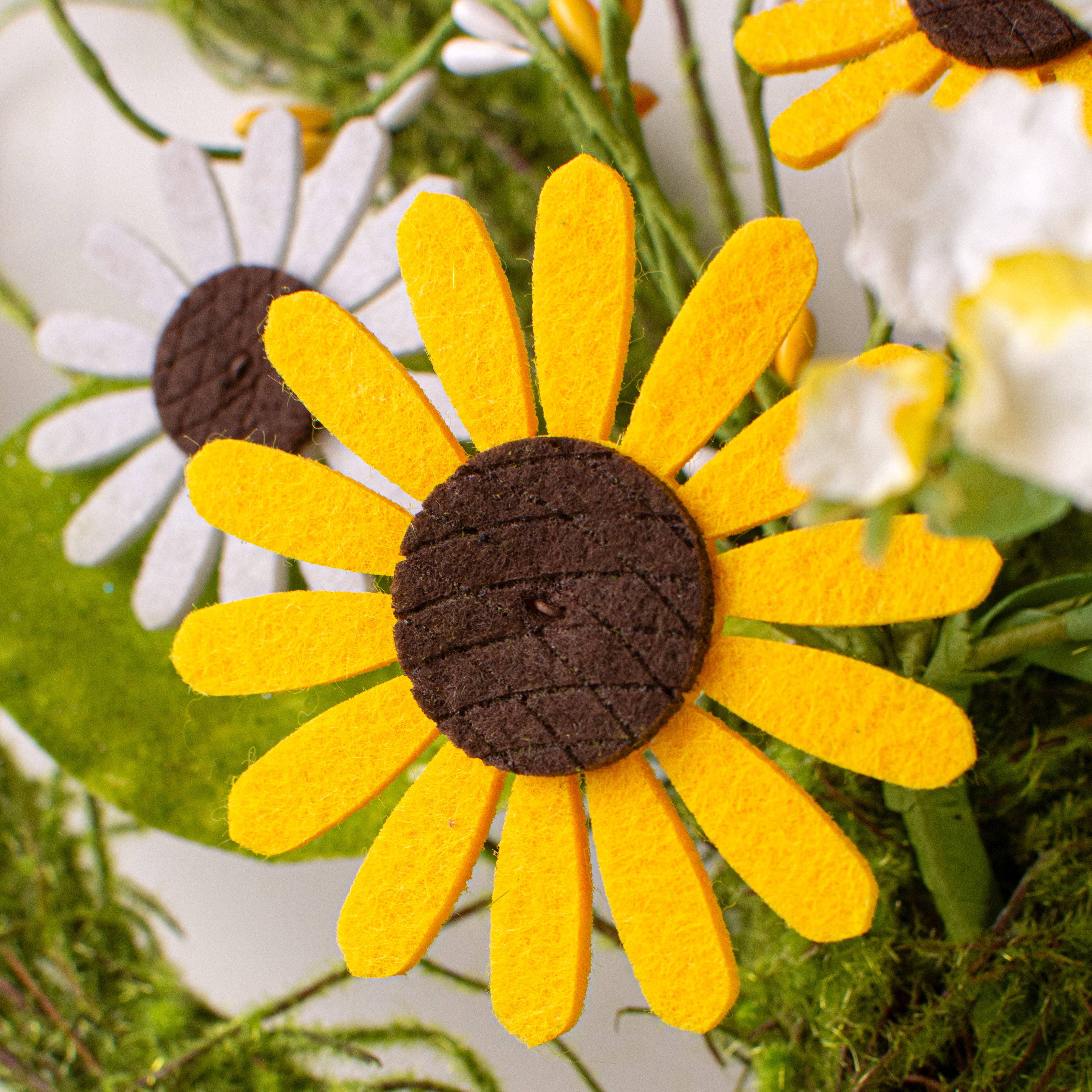 17" Butterfly & Sunflower Grapevine Hanger detail photo 3