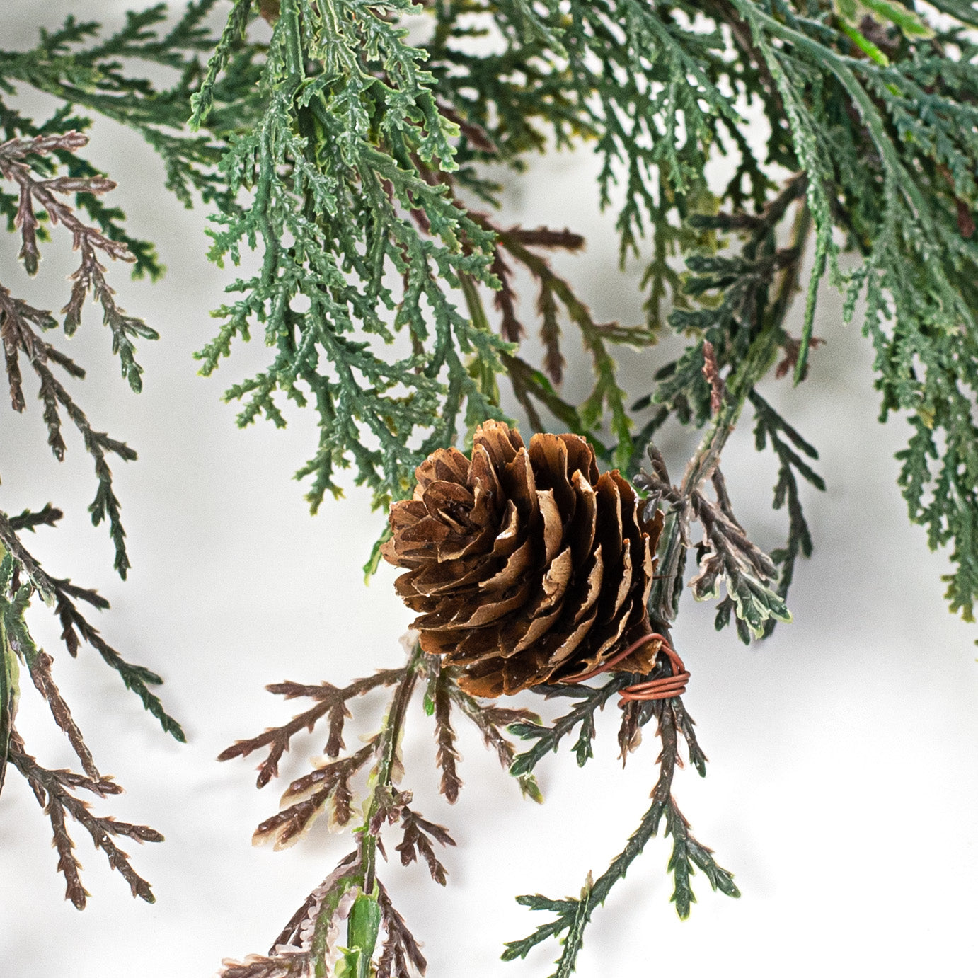 6' Cedar With Pinecones Garland detail photo 3