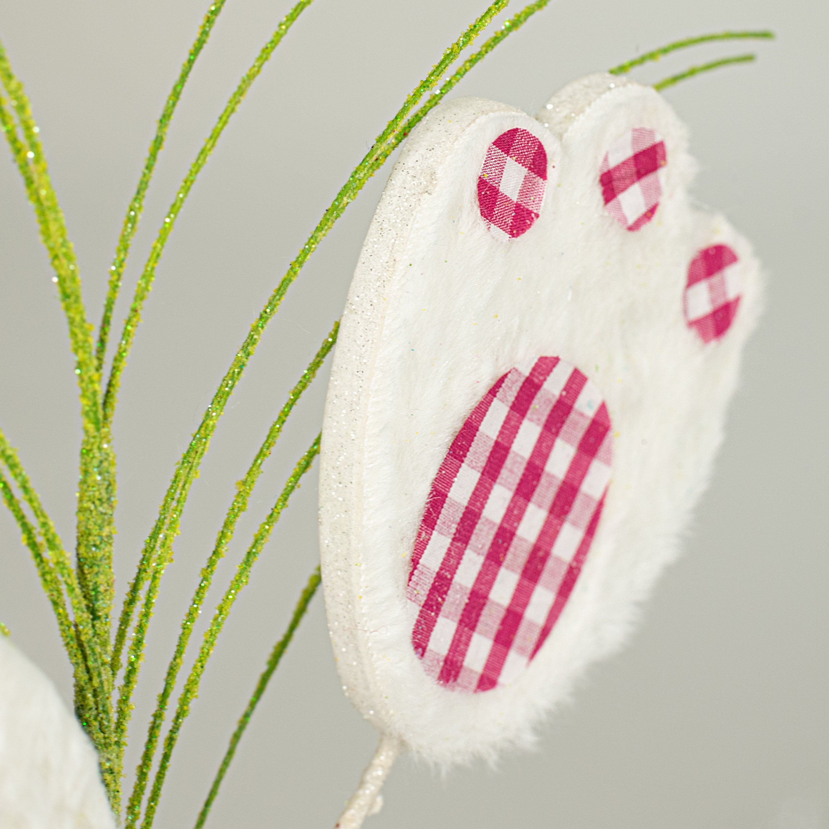 18" Check Bunny Paws Spray: Fuchsia Lifestyle Photo