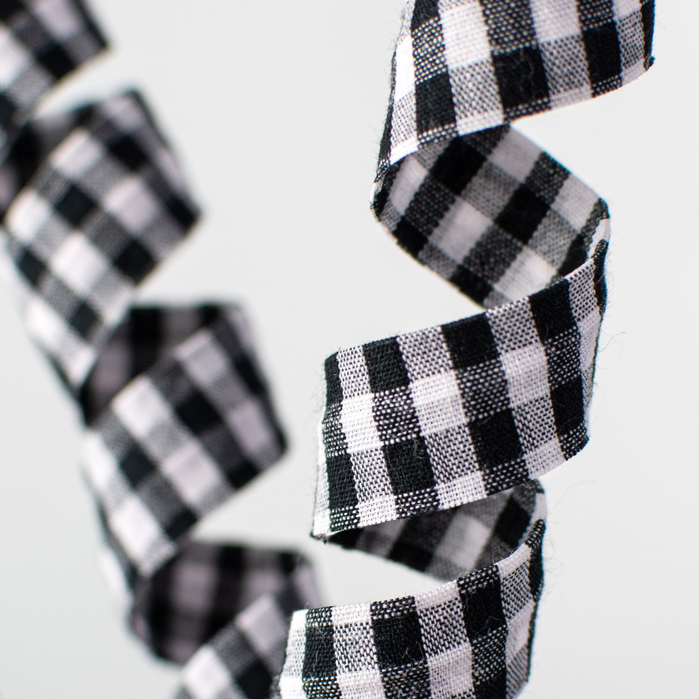 16" Check Curly Pick: Black & White Lifestyle Photo