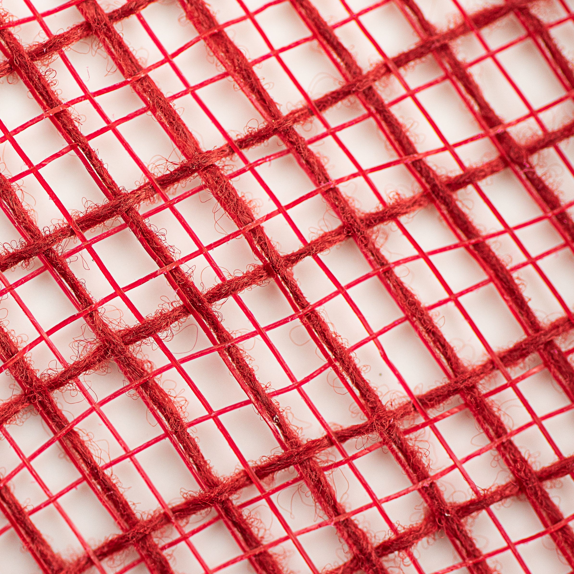 10" Check Fabric Mesh: Red detail photo 3