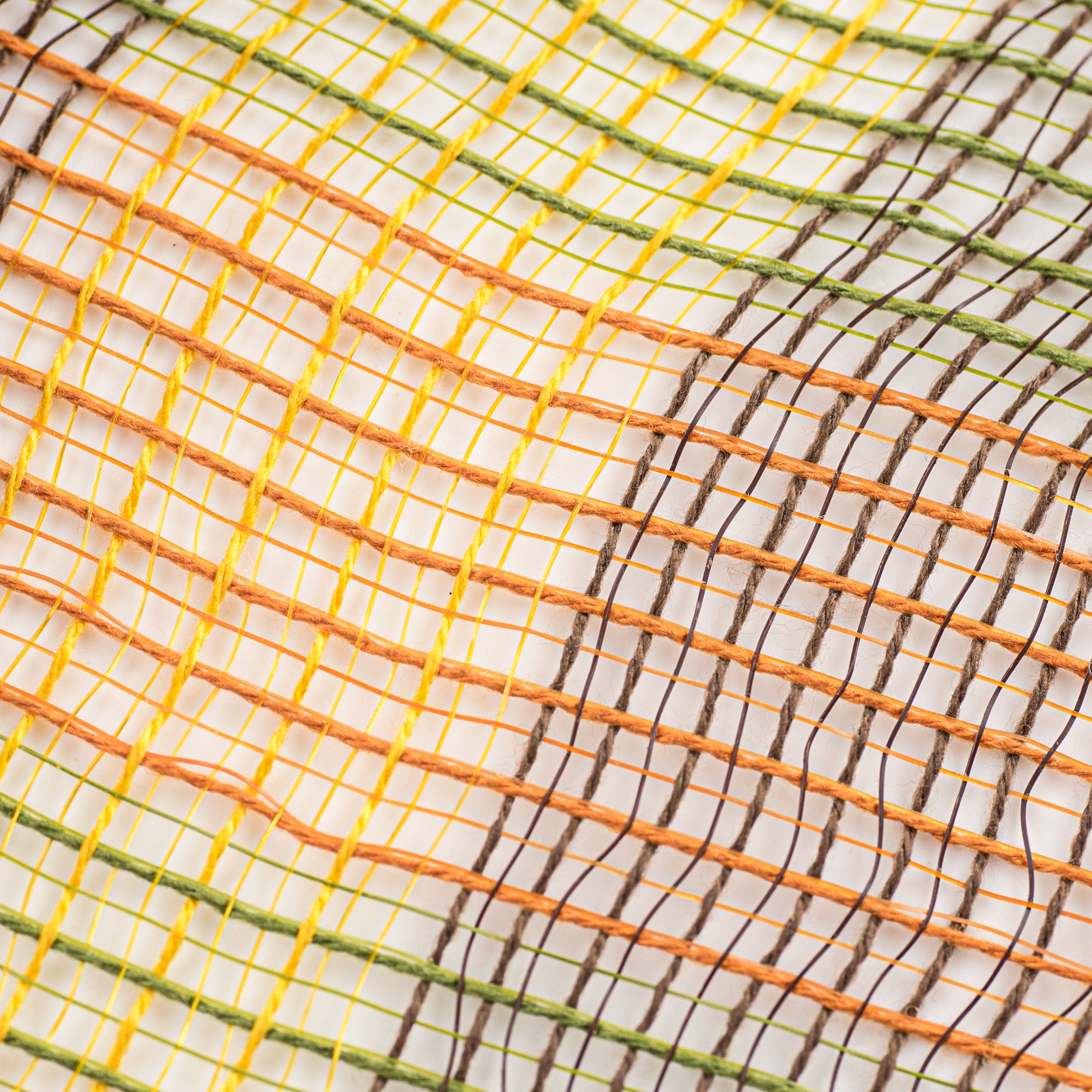 10" Check Plaid Fabric Mesh: Moss & Orange detail photo 3