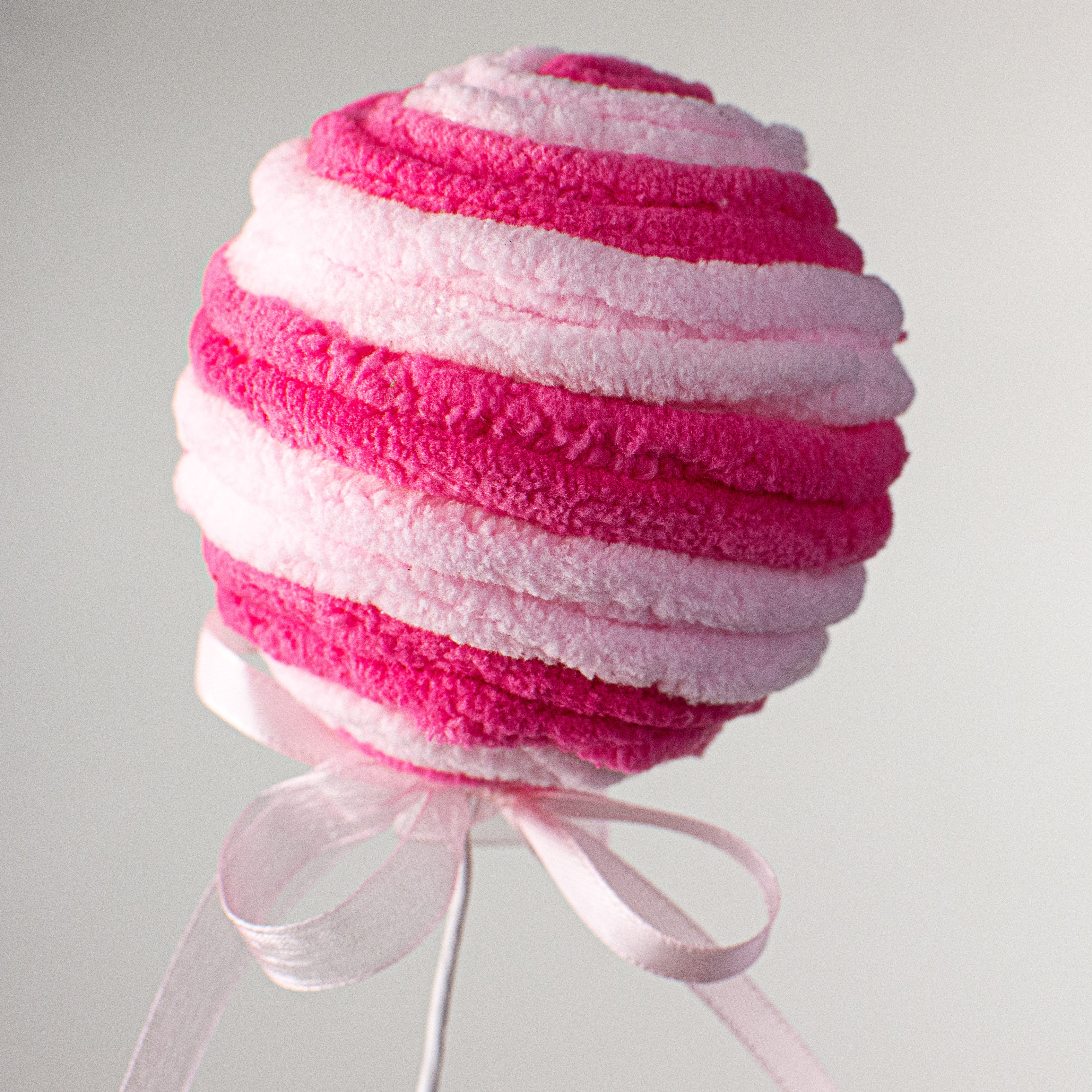 24" Chenille Ball Spray: Fuchsia & Pink Lifestyle Photo