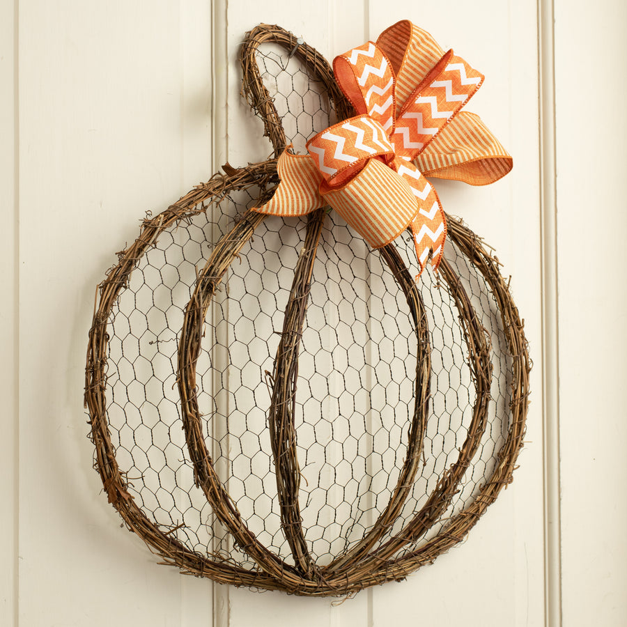 17" Chicken Wire & Grapevine Pumpkin detail photo 3