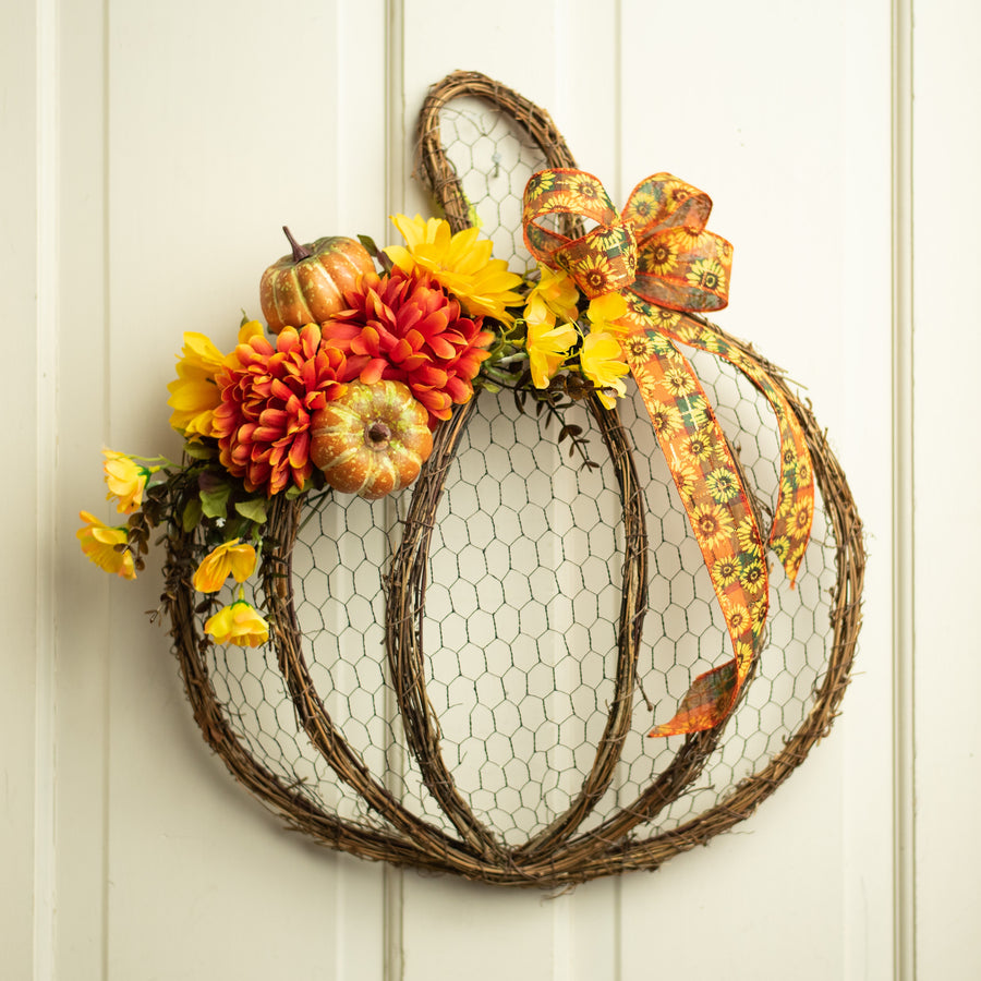 17" Chicken Wire & Grapevine Pumpkin detail photo 4