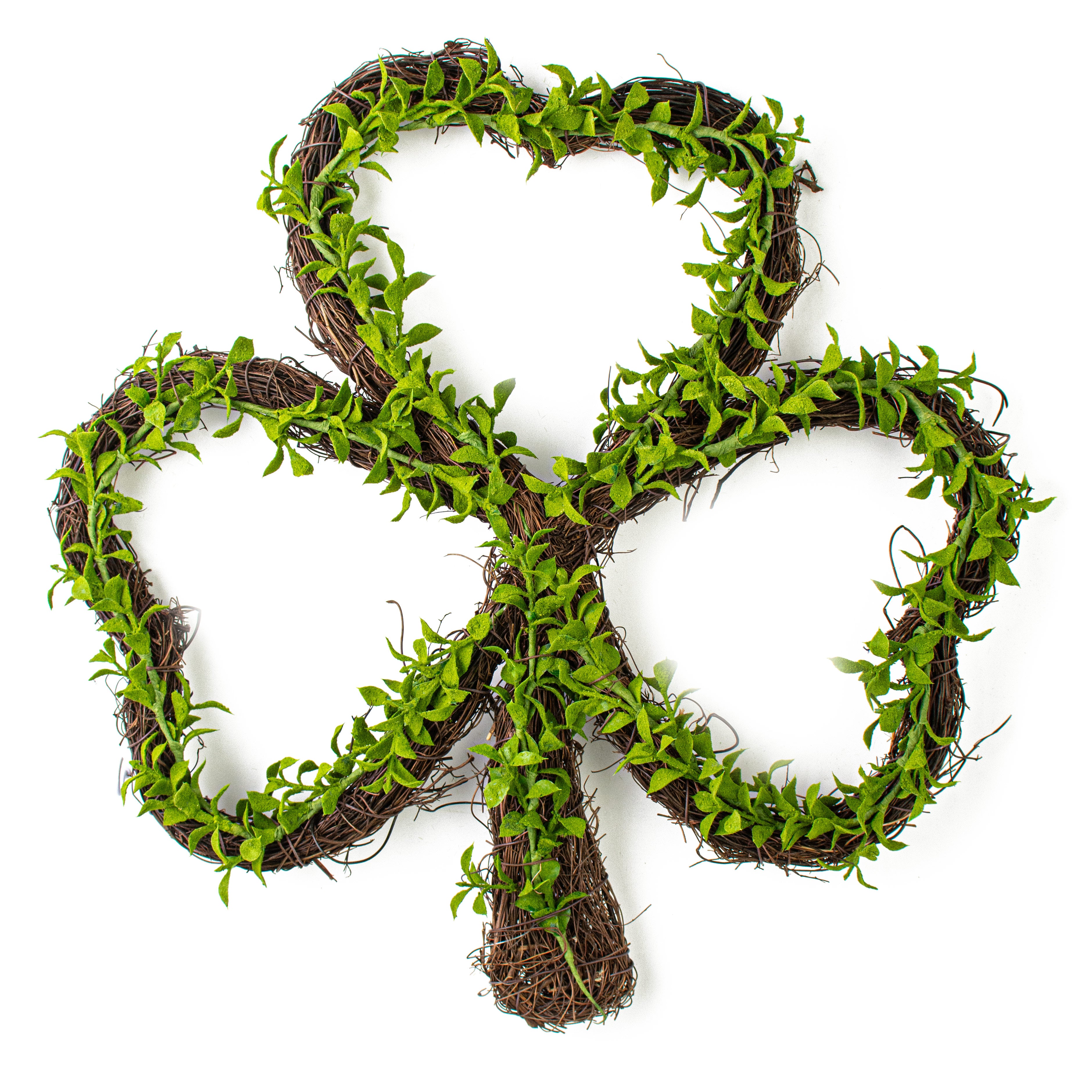 15" Clover Boxwood Grapevine Hanger Item Number: 63762