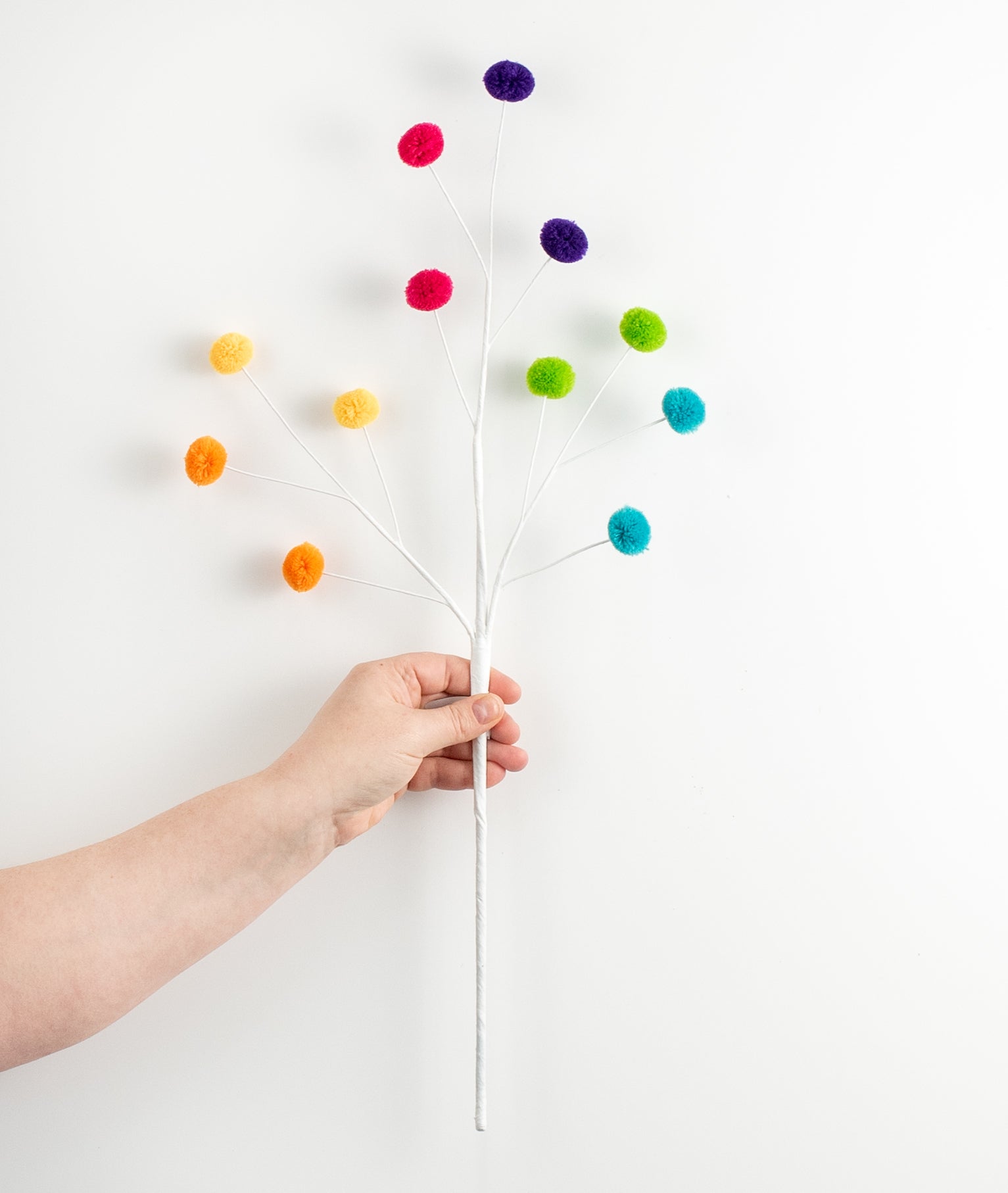 23" 6-Color Pom Pom Spray: Fiesta detail photo 3