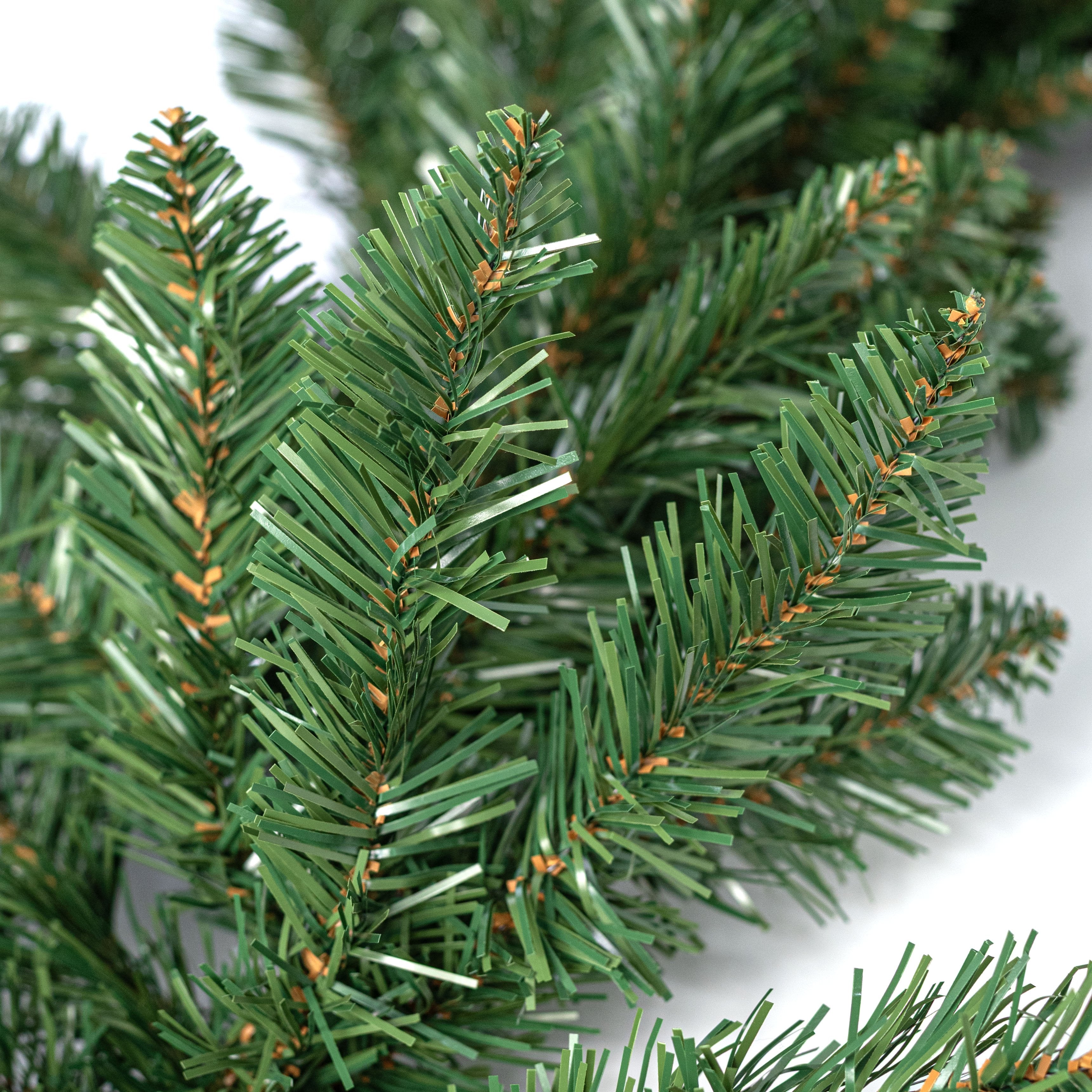 9' Concord Pine Garland: Evergreen (193 Tips) detail photo 3
