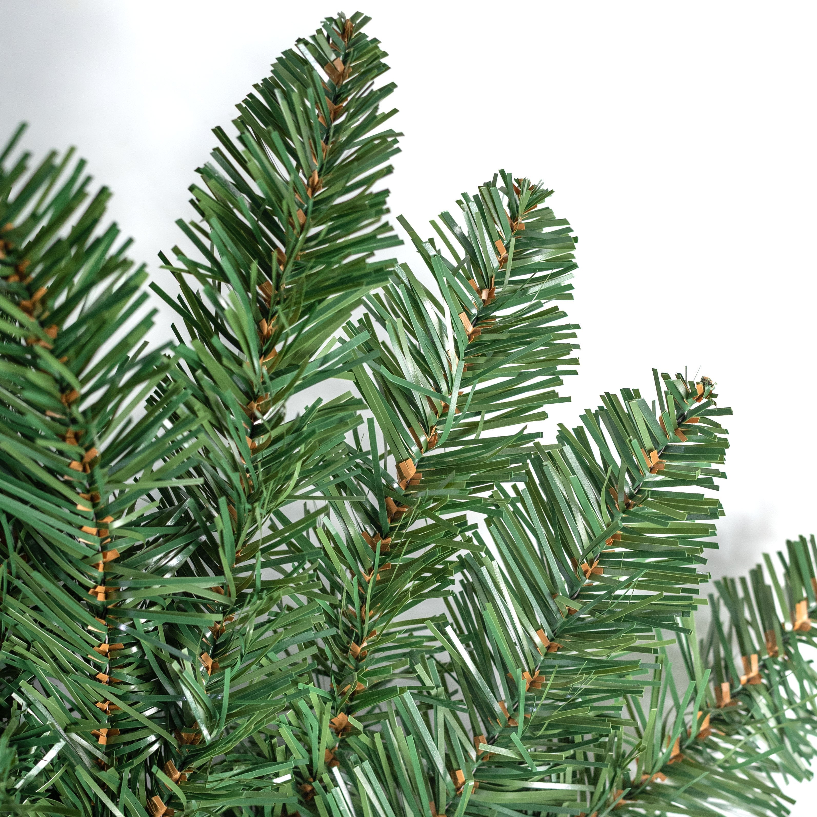 9' Concord Pine Garland: Evergreen (193 Tips) detail photo 4