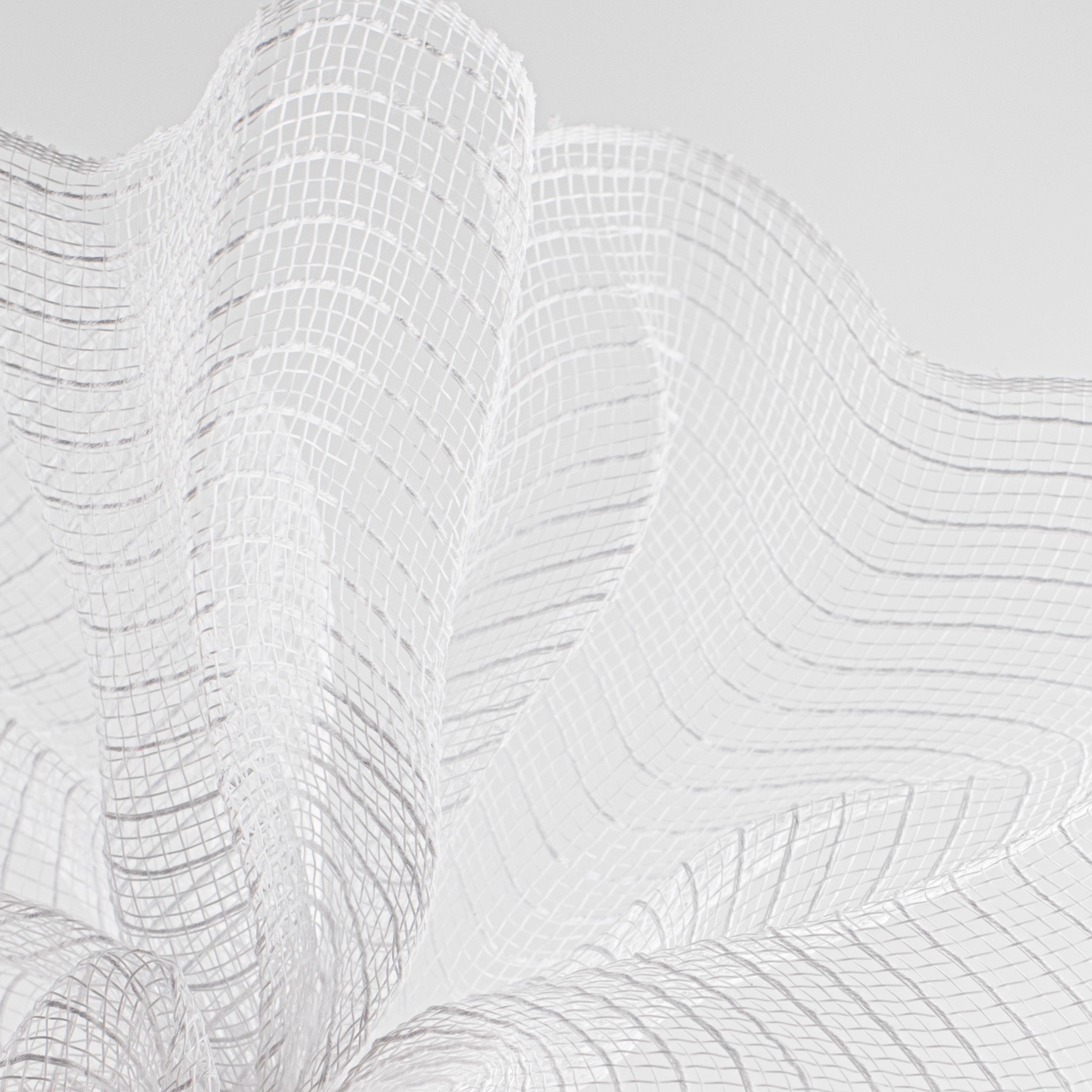 10" Cotton Poly Deco Mesh: White Lifestyle Photo