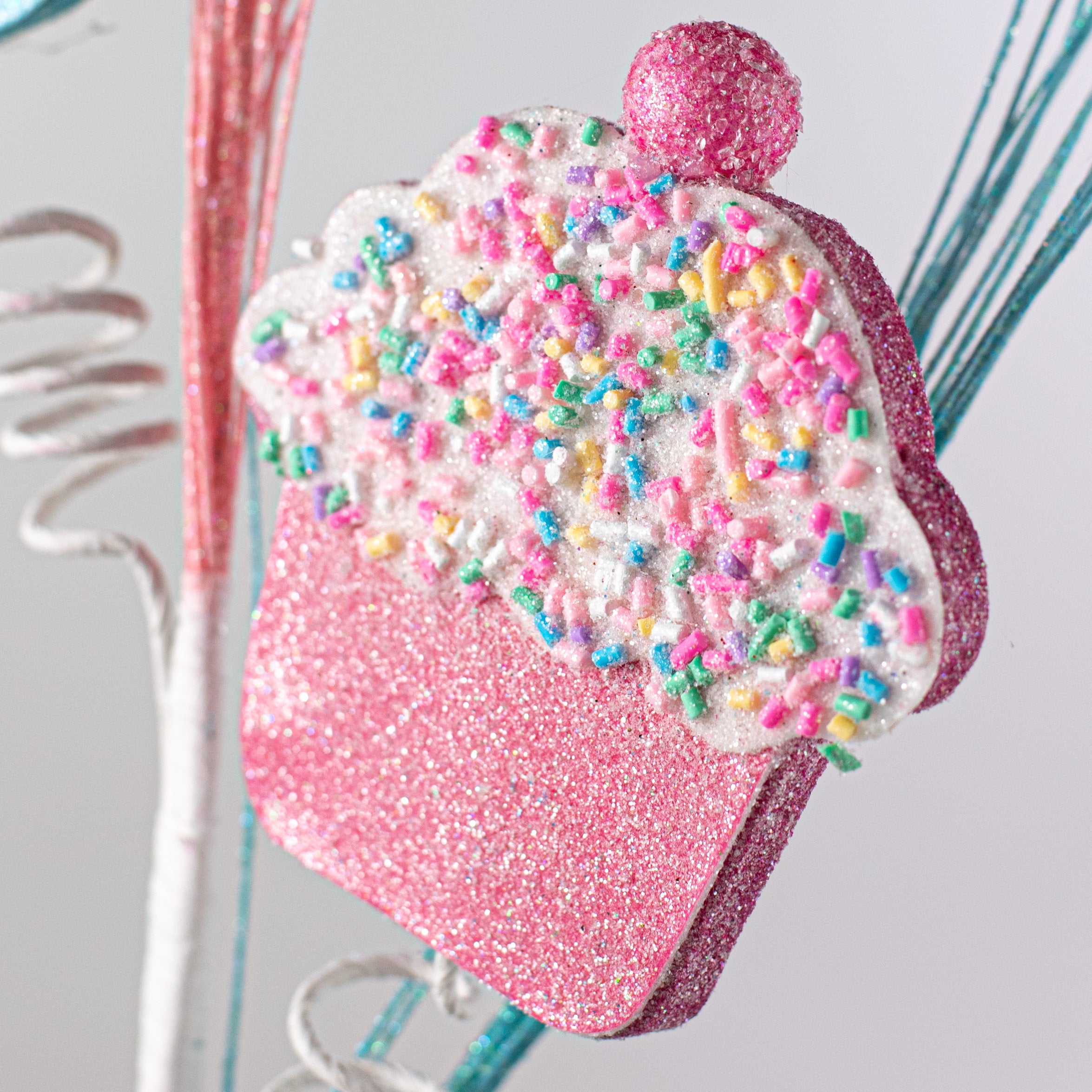 29" Cupcake Spray: Pink & Blue Lifestyle Photo