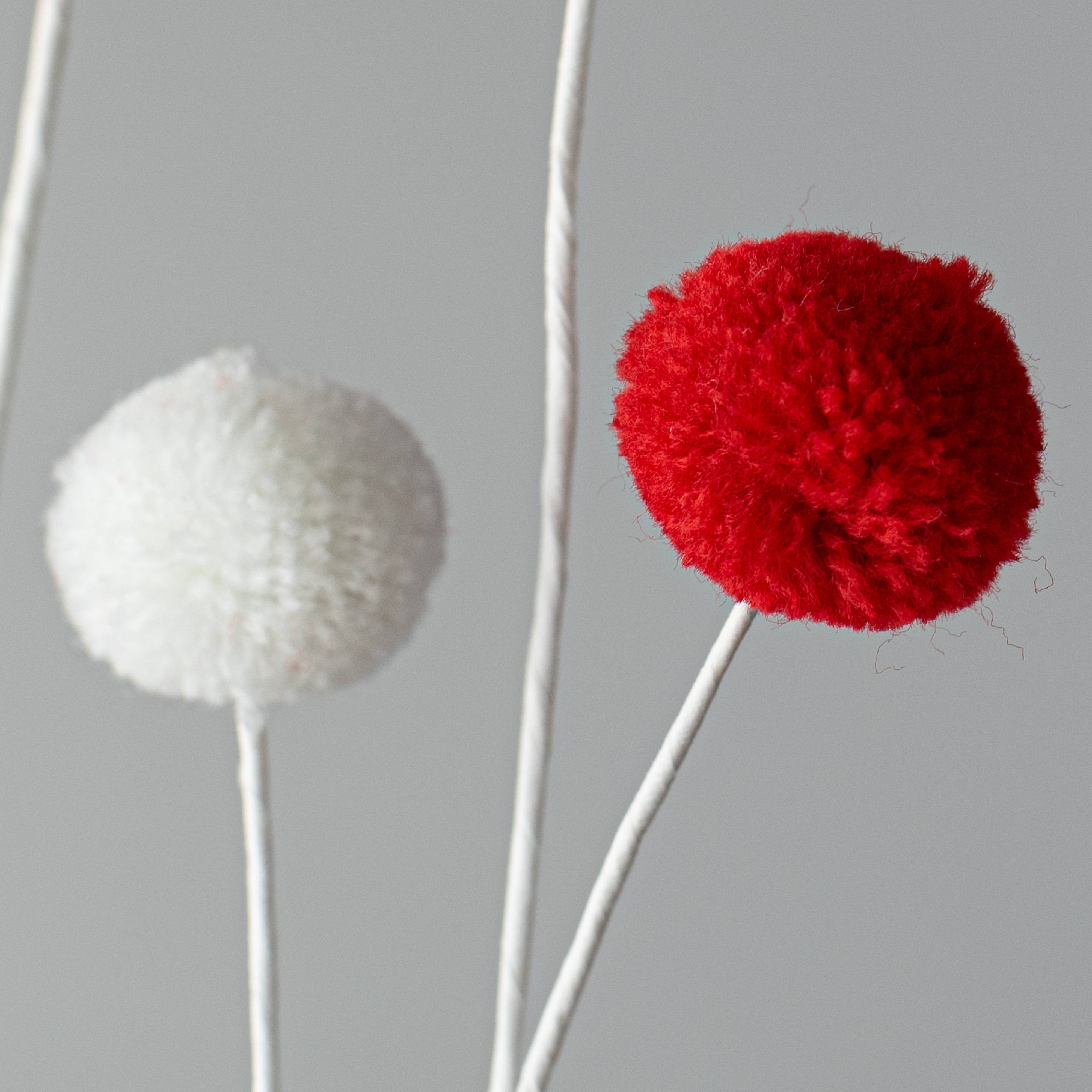 23" 2-Color Pom Pom Spray: Red & White