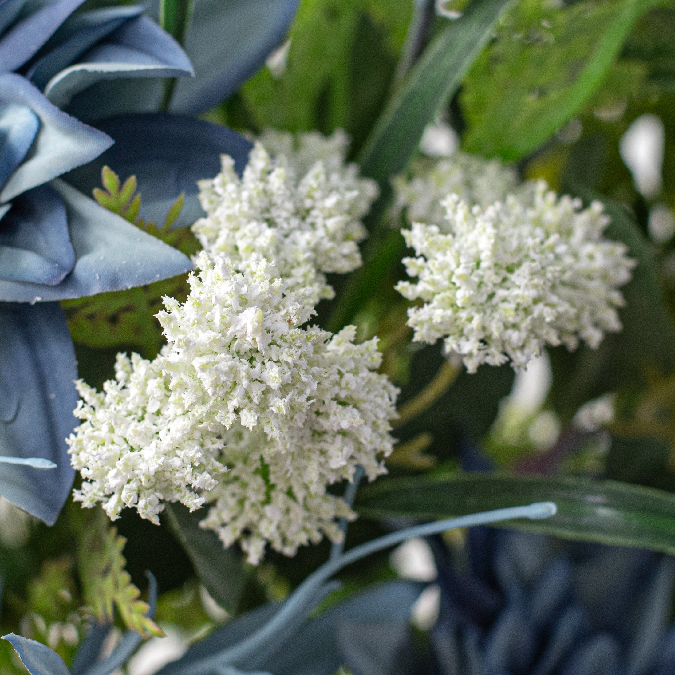 24" Dahlia & Epiphyllum Bush: Dusty Blue detail photo 5