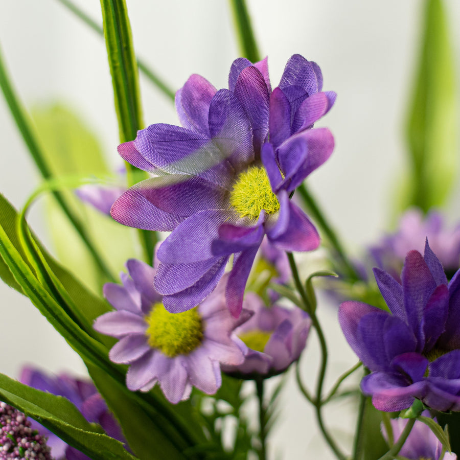 18" Daisy & Astilbe Bush: Purple Lifestyle Photo
