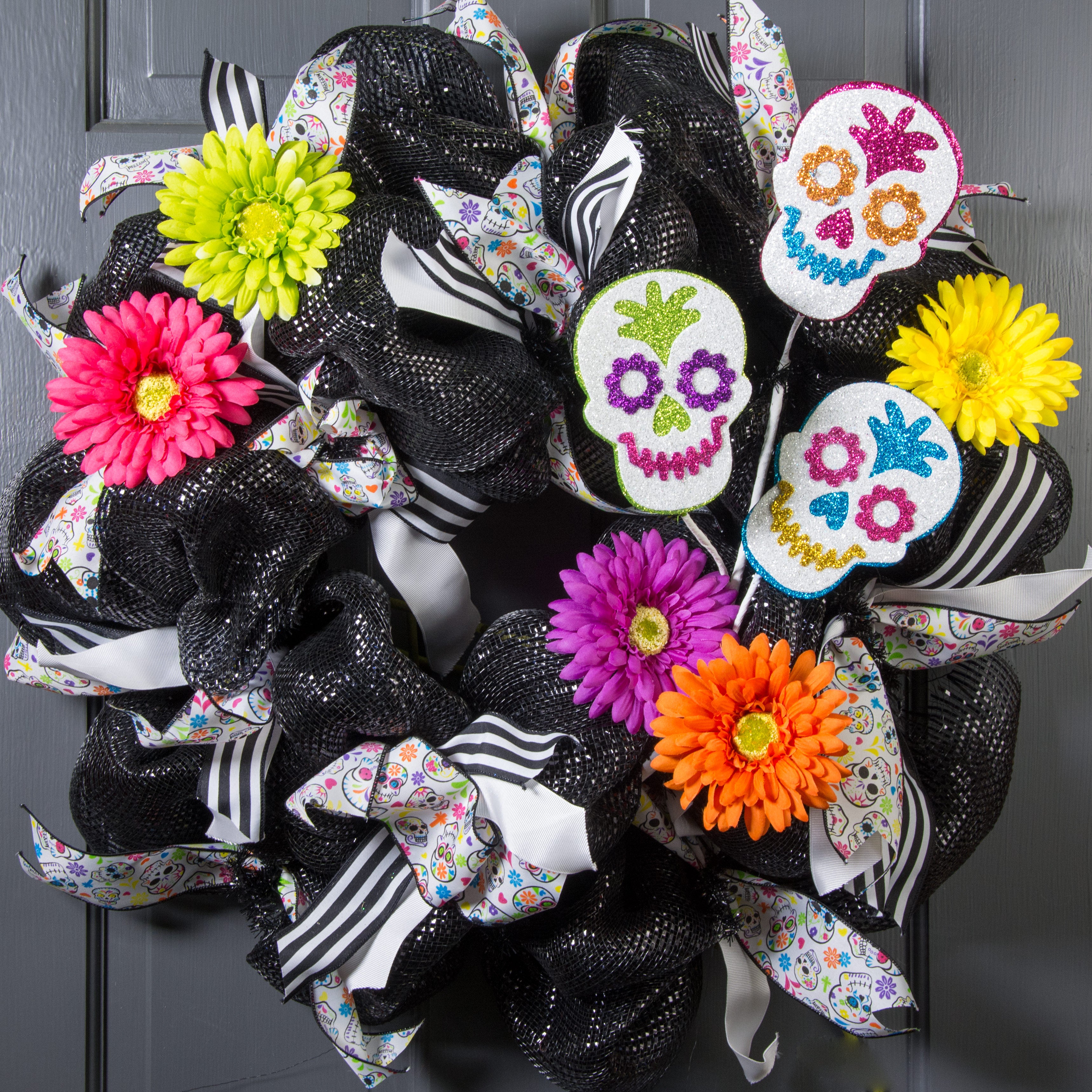 25" Day of the Dead Pick Lifestyle Photo
