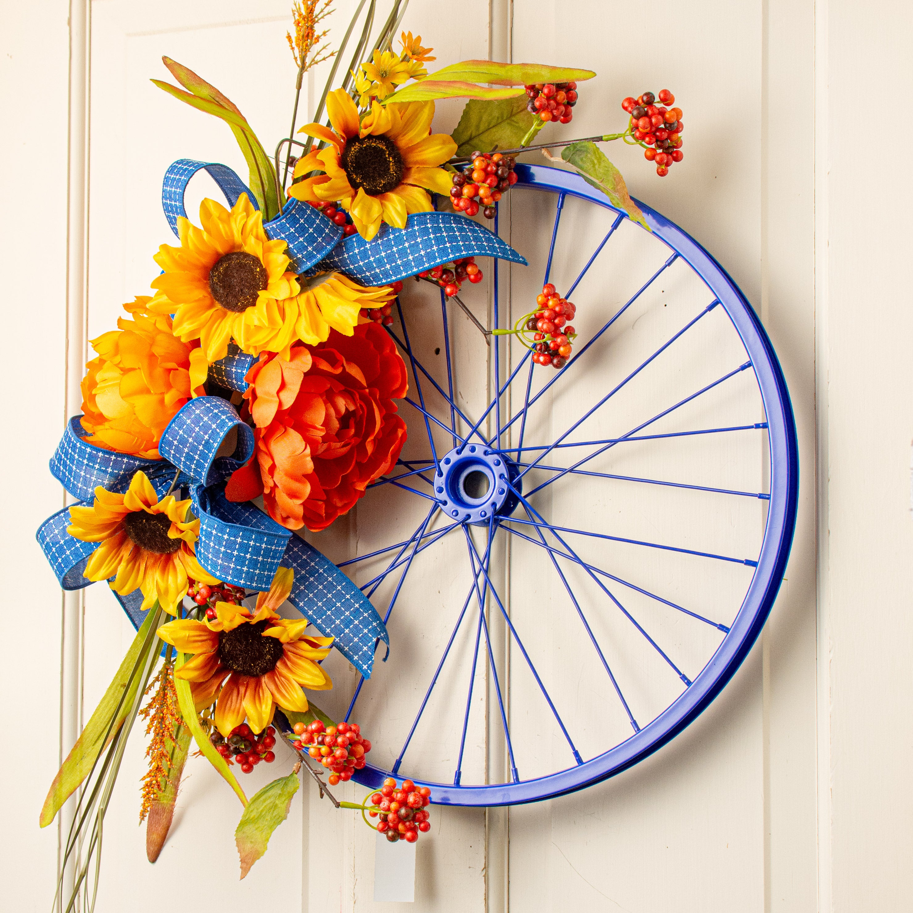 16" Decorative Bicycle Rim: Blue Lifestyle Photo